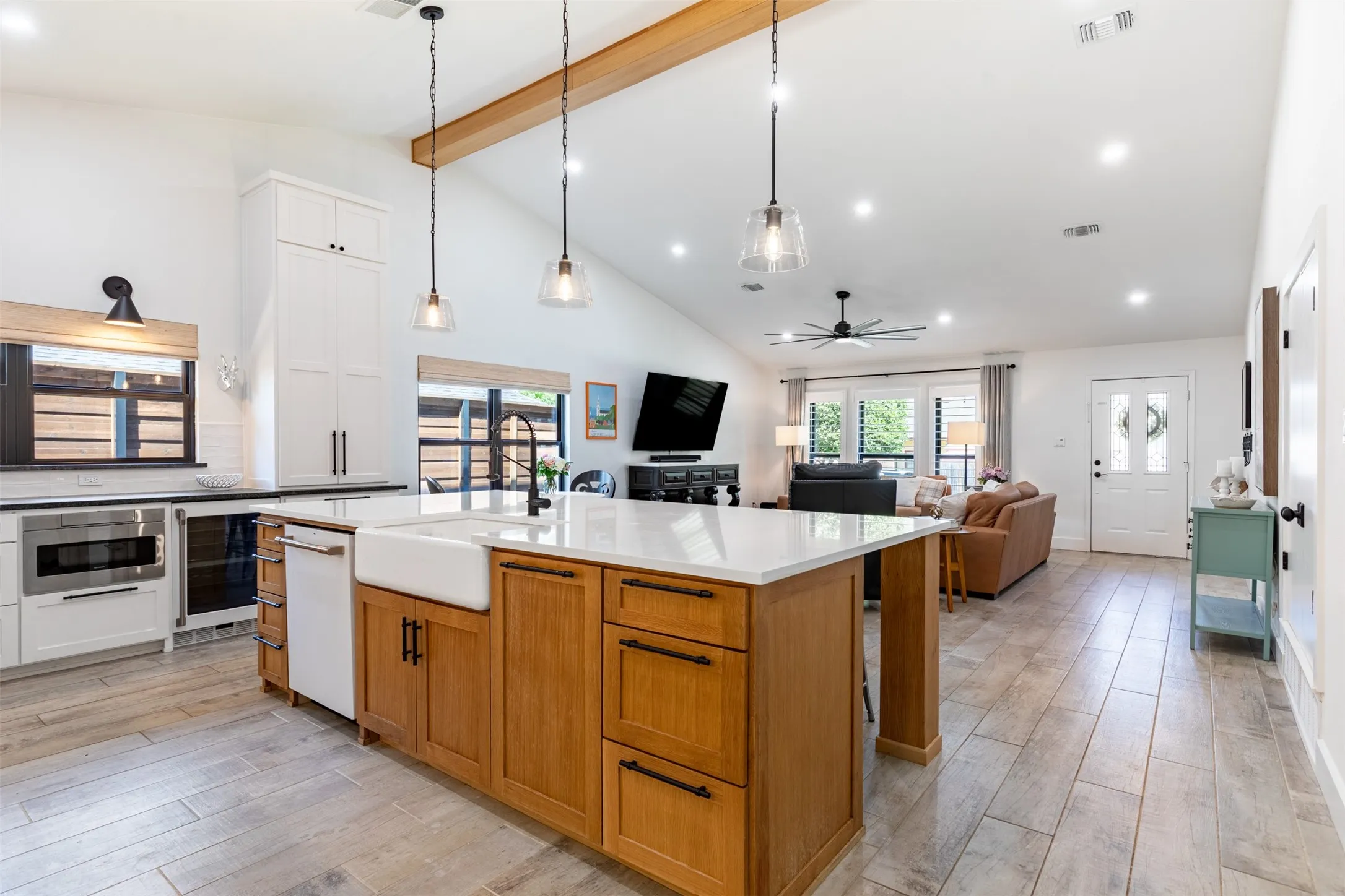 Single Family Residence For Sale in Denton County , 2941 Downing Street, Flower Mound, Texas 75028, 4 Bedroom, 2 Bathroom, 2 Garage spaces, 1,895 Sqft, built in 1986, mls#21381869, Real Estate Agent in Flower Mound, Homes For Sale in Denton county, Homes For Sale in Flower Mound, Realtor in Flower Mound Texas, Real Estate Brokerage Independent Realty Texas, Luminita Cordes Realtor