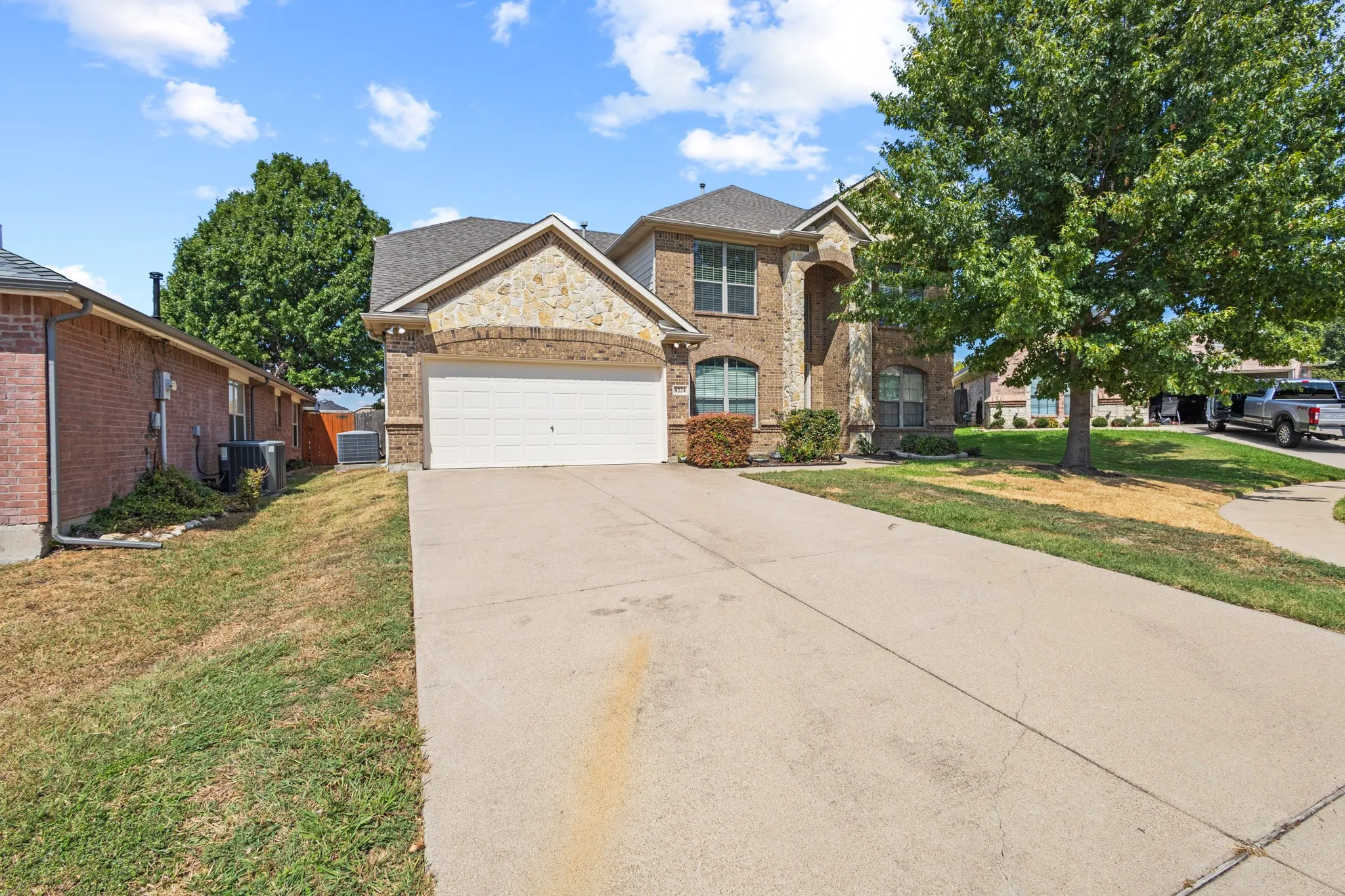 Single Family Residence For Rent in Tarrant County , 8224 Summerview Court, Fort Worth, Texas 76123, 4 Bedroom, 3 Bathroom, 2 Garage spaces, 2,818 Sqft, built in 2009, mls#21382708, Real Estate Agent in Fort Worth, Homes For Rent in Tarrant county, Homes For Rent in Fort Worth, Realtor in Fort Worth Texas, Real Estate Brokerage Independent Realty Texas, Luminita Cordes Realtor