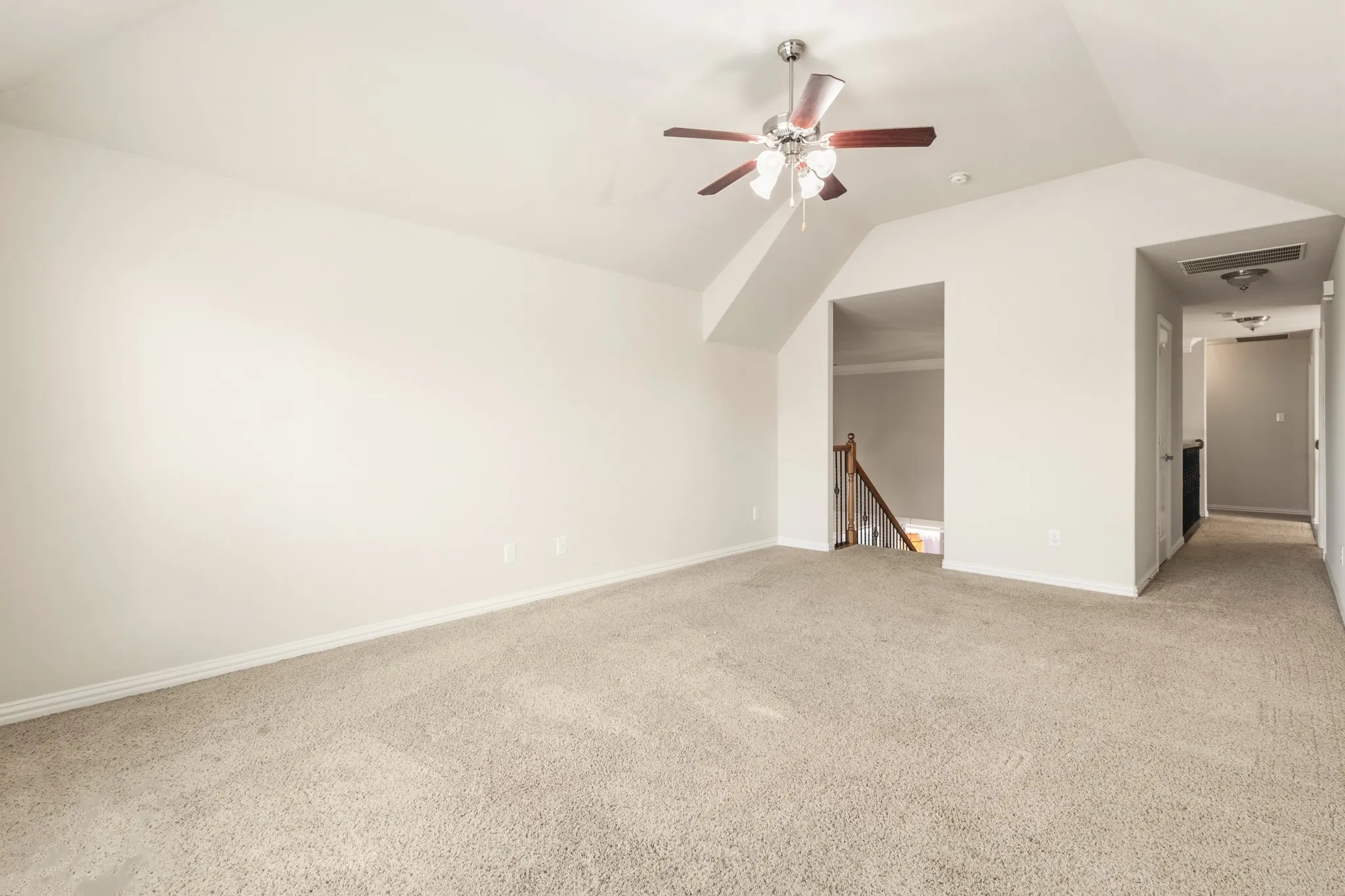 Single Family Residence For Rent in Tarrant County , 8224 Summerview Court, Fort Worth, Texas 76123, 4 Bedroom, 3 Bathroom, 2 Garage spaces, 2,818 Sqft, built in 2009, mls#21382708, Real Estate Agent in Fort Worth, Homes For Rent in Tarrant county, Homes For Rent in Fort Worth, Realtor in Fort Worth Texas, Real Estate Brokerage Independent Realty Texas, Luminita Cordes Realtor