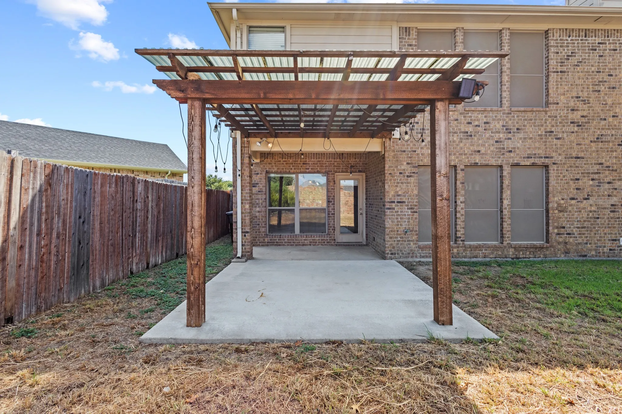 Single Family Residence For Rent in Tarrant County , 8224 Summerview Court, Fort Worth, Texas 76123, 4 Bedroom, 3 Bathroom, 2 Garage spaces, 2,818 Sqft, built in 2009, mls#21382708, Real Estate Agent in Fort Worth, Homes For Rent in Tarrant county, Homes For Rent in Fort Worth, Realtor in Fort Worth Texas, Real Estate Brokerage Independent Realty Texas, Luminita Cordes Realtor