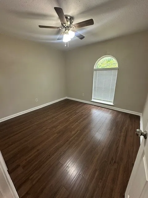 Single Family Residence For Sale in Dallas County , 3614 Skyline Drive, Rowlett, Texas 75088, 4 Bedroom, 2 Bathroom, Garage spaces, 2,012 Sqft, built in 1972, mls#21380405, Real Estate Agent in Rowlett, Homes For Sale in Dallas county, Homes For Sale in Rowlett, Realtor in Rowlett Texas, Real Estate Brokerage Independent Realty Texas, Luminita Cordes Realtor