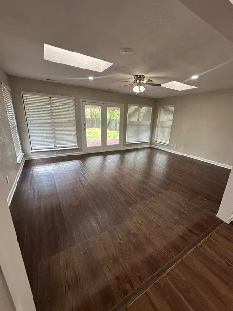 Single Family Residence For Sale in Dallas County , 3614 Skyline Drive, Rowlett, Texas 75088, 4 Bedroom, 2 Bathroom, Garage spaces, 2,012 Sqft, built in 1972, mls#21380405, Real Estate Agent in Rowlett, Homes For Sale in Dallas county, Homes For Sale in Rowlett, Realtor in Rowlett Texas, Real Estate Brokerage Independent Realty Texas, Luminita Cordes Realtor