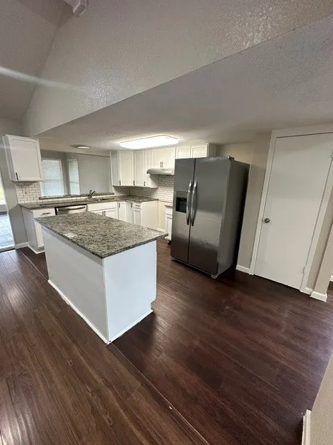 Single Family Residence For Sale in Dallas County , 3614 Skyline Drive, Rowlett, Texas 75088, 4 Bedroom, 2 Bathroom, Garage spaces, 2,012 Sqft, built in 1972, mls#21380405, Real Estate Agent in Rowlett, Homes For Sale in Dallas county, Homes For Sale in Rowlett, Realtor in Rowlett Texas, Real Estate Brokerage Independent Realty Texas, Luminita Cordes Realtor