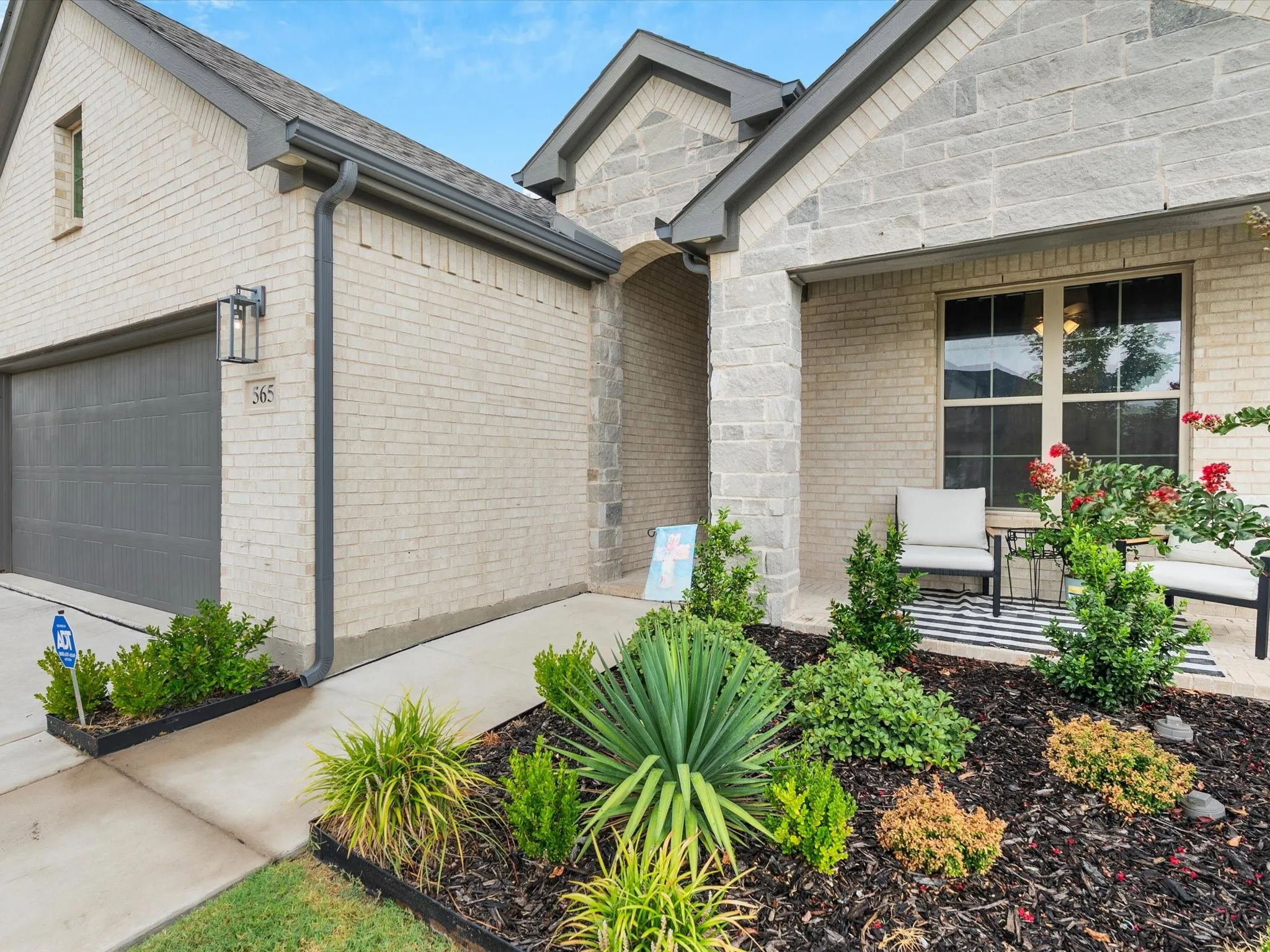 Single Family Residence For Sale in Collin County , 565 Beck Drive, Lavon, Texas 75166, 4 Bedroom, 4 Bathroom, 2 Garage spaces, 2,356 Sqft, built in 2024, mls#21382693, Real Estate Agent in Lavon, Homes For Sale in Collin county, Homes For Sale in Lavon, Realtor in Lavon Texas, Real Estate Brokerage Independent Realty Texas, Luminita Cordes Realtor