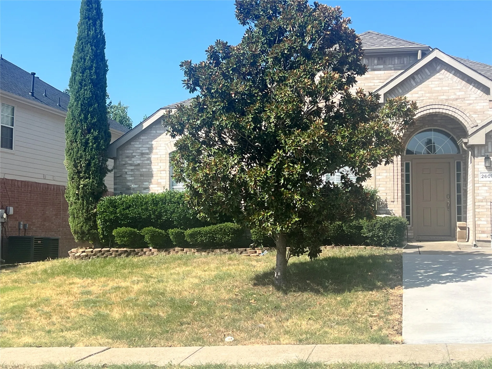 Single Family Residence For Rent in Tarrant County , 2607 Ridgeoak Trail, Mansfield, Texas 76063, 3 Bedroom, 2 Bathroom, 2 Garage spaces, 2,544 Sqft, built in 2000, mls#21382731, Real Estate Agent in Mansfield, Homes For Rent in Tarrant county, Homes For Rent in Mansfield, Realtor in Mansfield Texas, Real Estate Brokerage Independent Realty Texas, Luminita Cordes Realtor