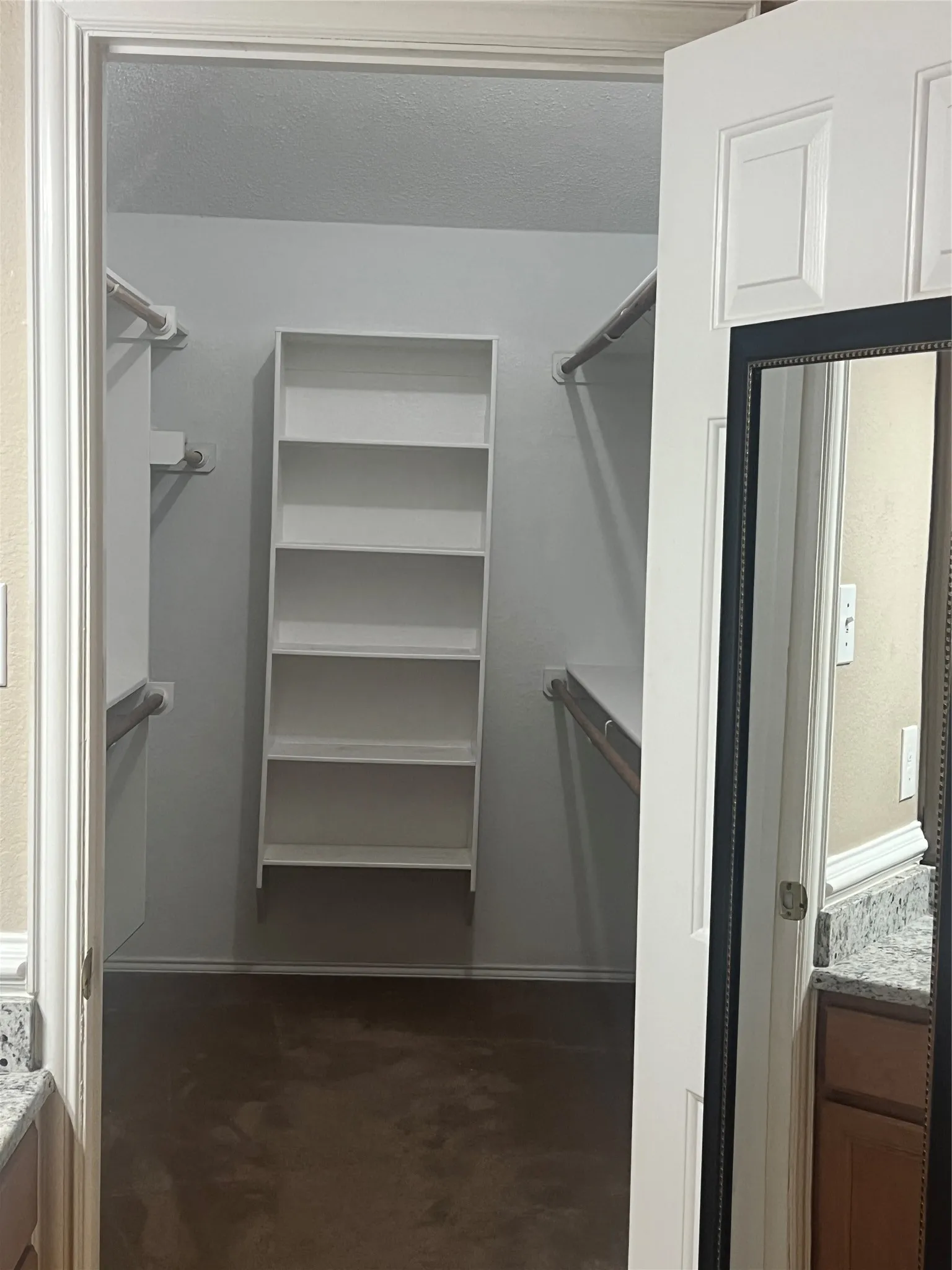 Single Family Residence For Rent in Tarrant County , 2607 Ridgeoak Trail, Mansfield, Texas 76063, 3 Bedroom, 2 Bathroom, 2 Garage spaces, 2,544 Sqft, built in 2000, mls#21382731, Real Estate Agent in Mansfield, Homes For Rent in Tarrant county, Homes For Rent in Mansfield, Realtor in Mansfield Texas, Real Estate Brokerage Independent Realty Texas, Luminita Cordes Realtor