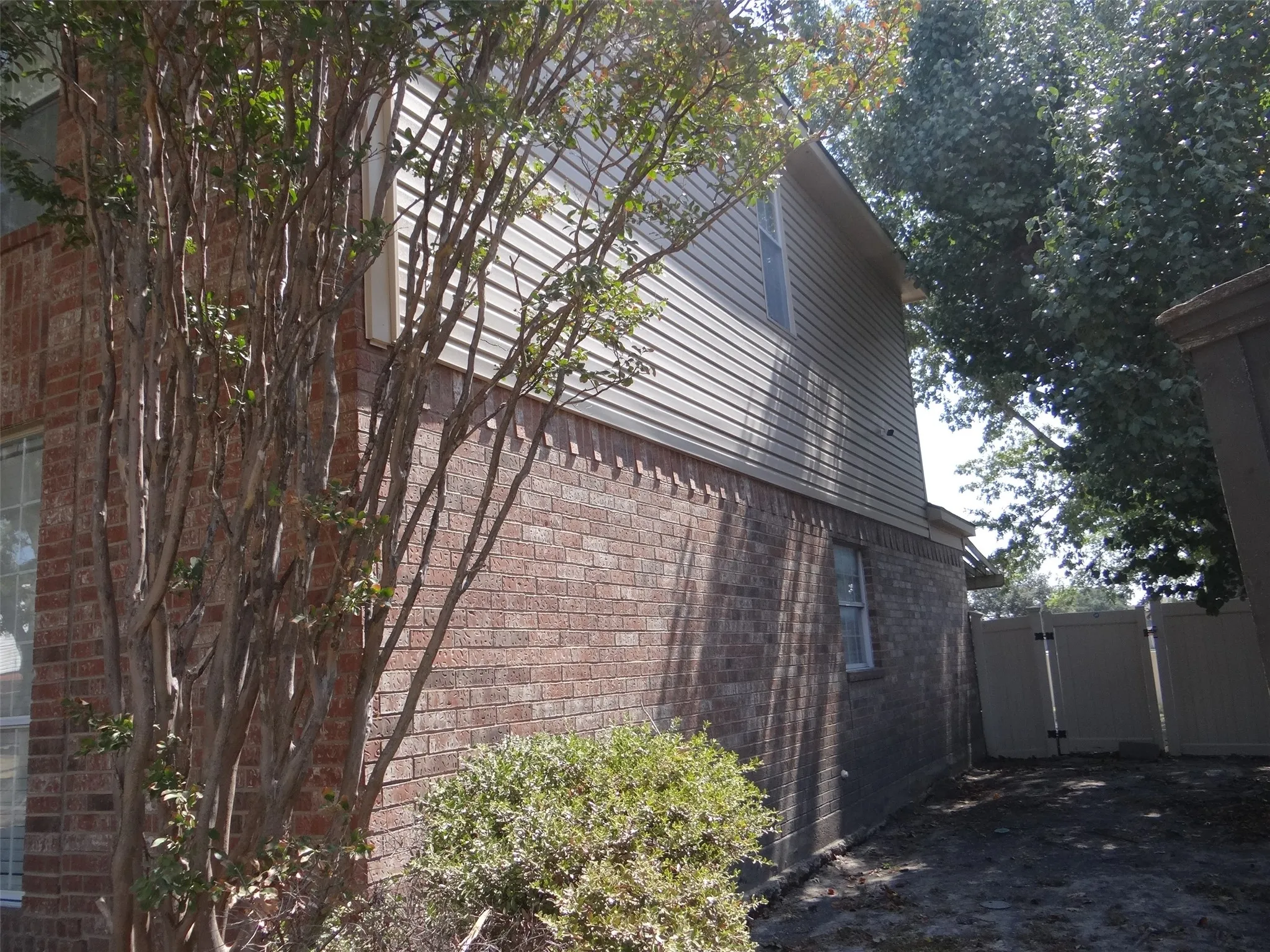 Single Family Residence For Sale in Dallas County , 1329 Woodthorpe Drive, Mesquite, Texas 75181, 4 Bedroom, 3 Bathroom, Garage spaces, 3,205 Sqft, built in 1992, mls#21382606, Real Estate Agent in Mesquite, Homes For Sale in Dallas county, Homes For Sale in Mesquite, Realtor in Mesquite Texas, Real Estate Brokerage Independent Realty Texas, Luminita Cordes Realtor