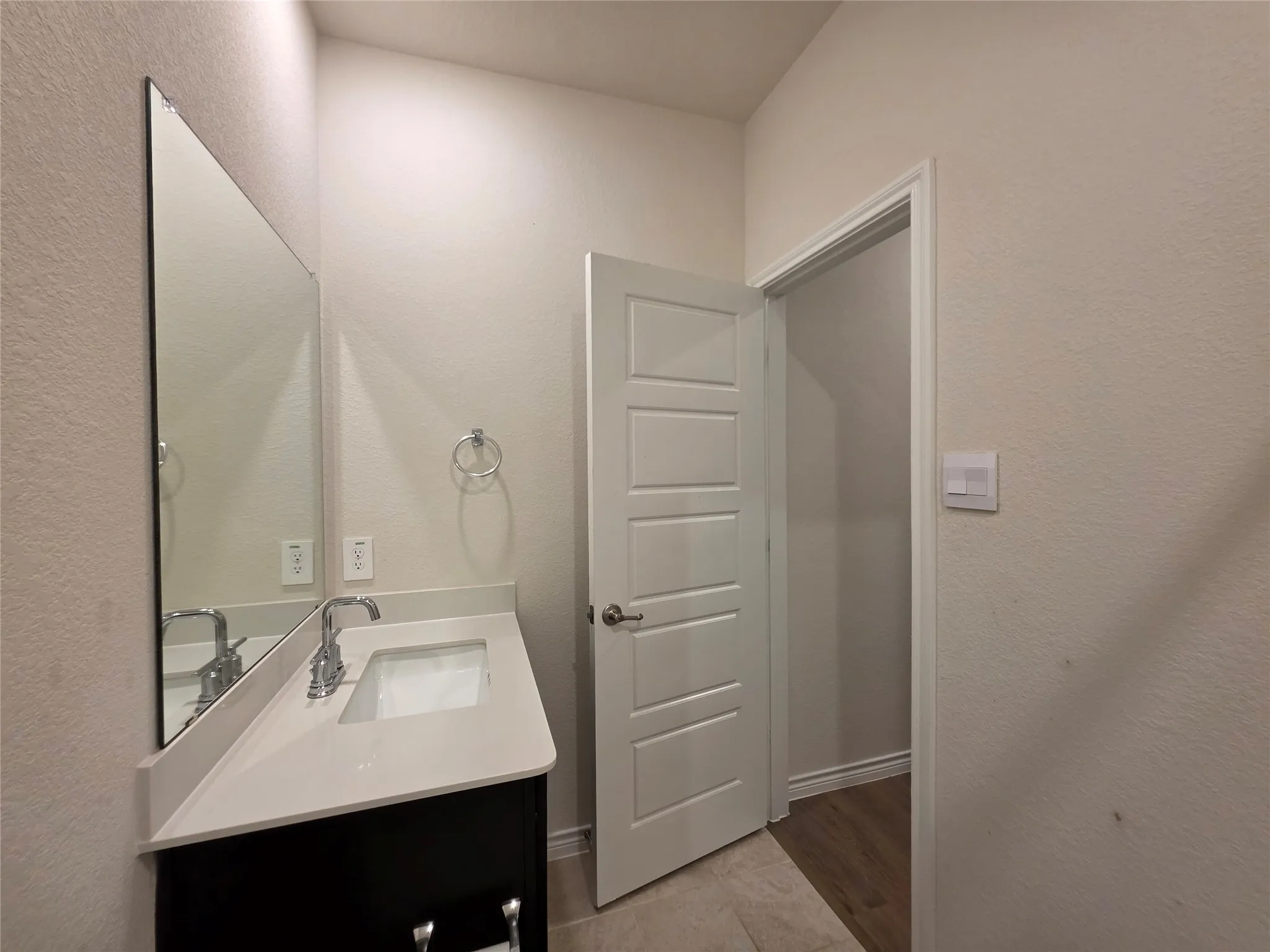 Single Family Residence For Rent in Denton County , 10108 Boxwood Way, Aubrey, Texas 76227, 4 Bedroom, 3 Bathroom, 2 Garage spaces, 2,965 Sqft, built in 2024, mls#21382572, Real Estate Agent in Aubrey, Homes For Rent in Denton county, Homes For Rent in Aubrey, Realtor in Aubrey Texas, Real Estate Brokerage Independent Realty Texas, Luminita Cordes Realtor