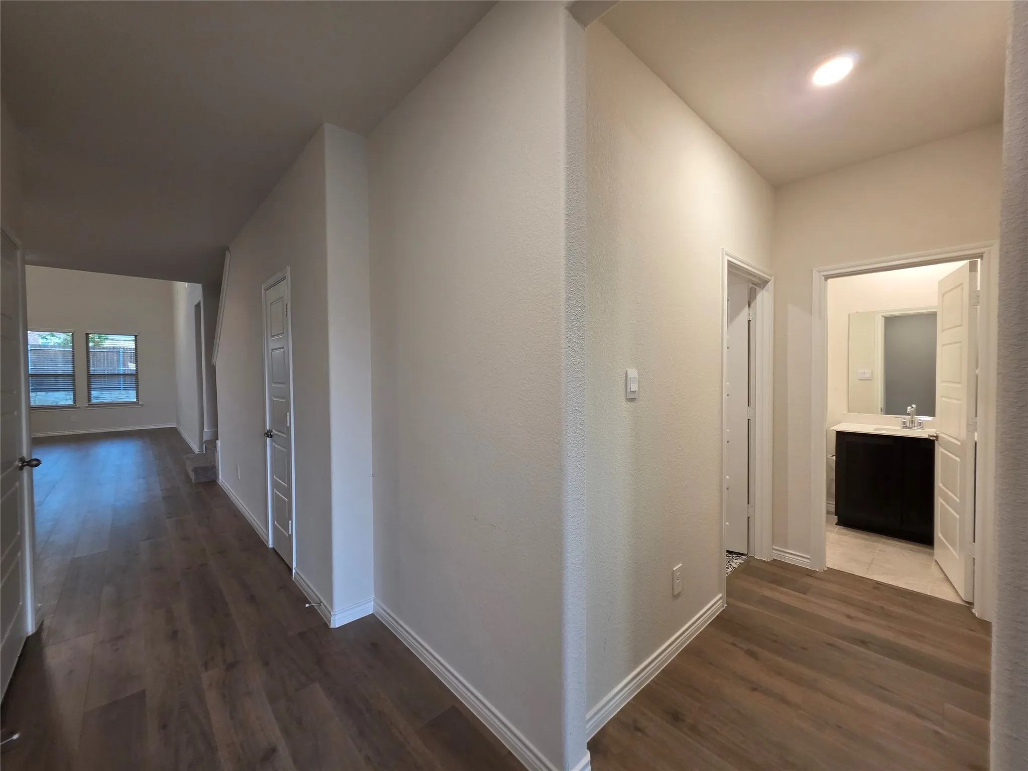 Single Family Residence For Rent in Denton County , 10108 Boxwood Way, Aubrey, Texas 76227, 4 Bedroom, 3 Bathroom, 2 Garage spaces, 2,965 Sqft, built in 2024, mls#21382572, Real Estate Agent in Aubrey, Homes For Rent in Denton county, Homes For Rent in Aubrey, Realtor in Aubrey Texas, Real Estate Brokerage Independent Realty Texas, Luminita Cordes Realtor