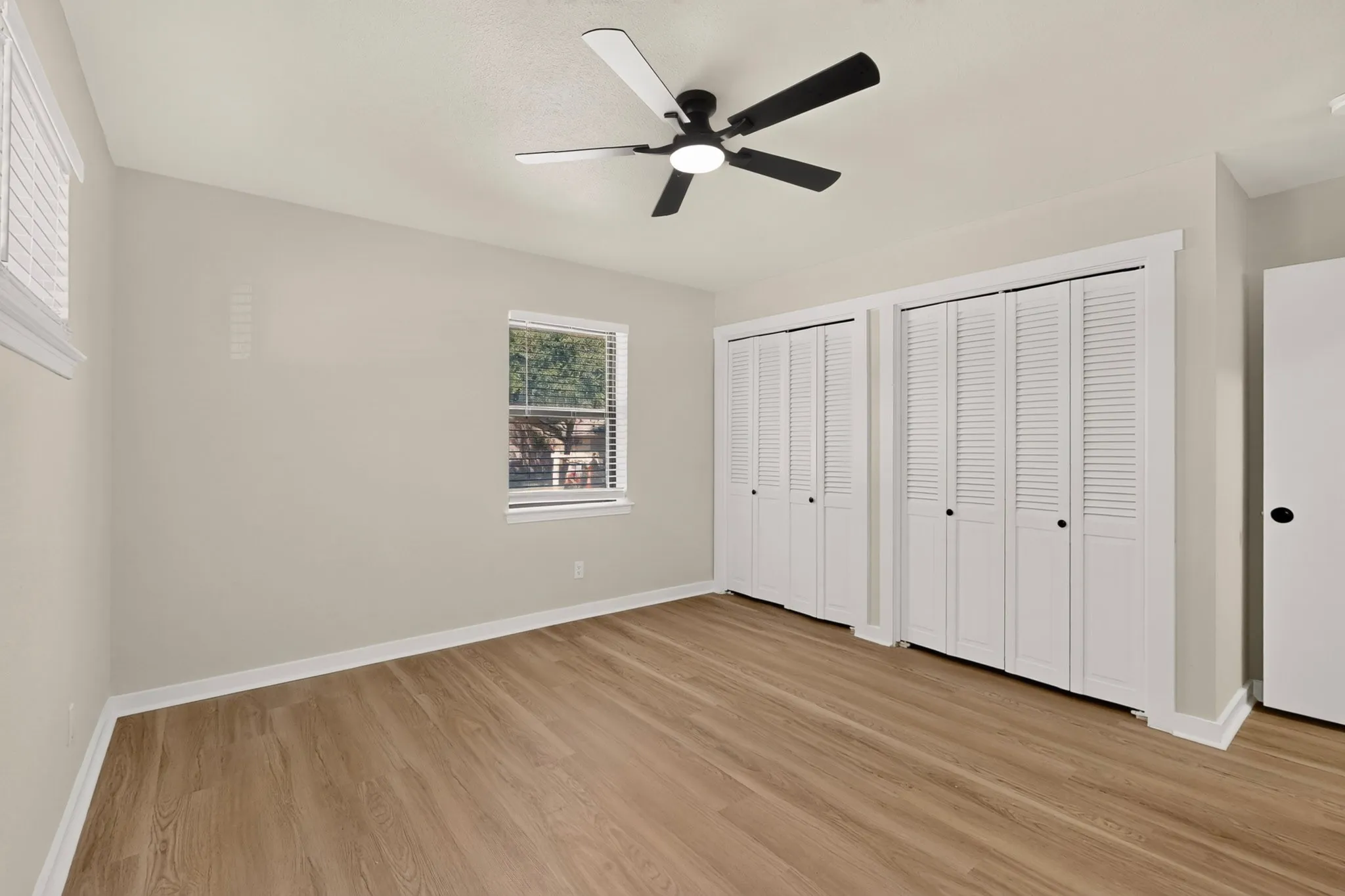 Single Family Residence For Sale in Dallas County , 3938 Roanoke Drive, Garland, Texas 75041, 3 Bedroom, 2 Bathroom, 2 Garage spaces, 1,641 Sqft, built in 1969, mls#21382736, Real Estate Agent in Garland, Homes For Sale in Dallas county, Homes For Sale in Garland, Realtor in Garland Texas, Real Estate Brokerage Independent Realty Texas, Luminita Cordes Realtor
