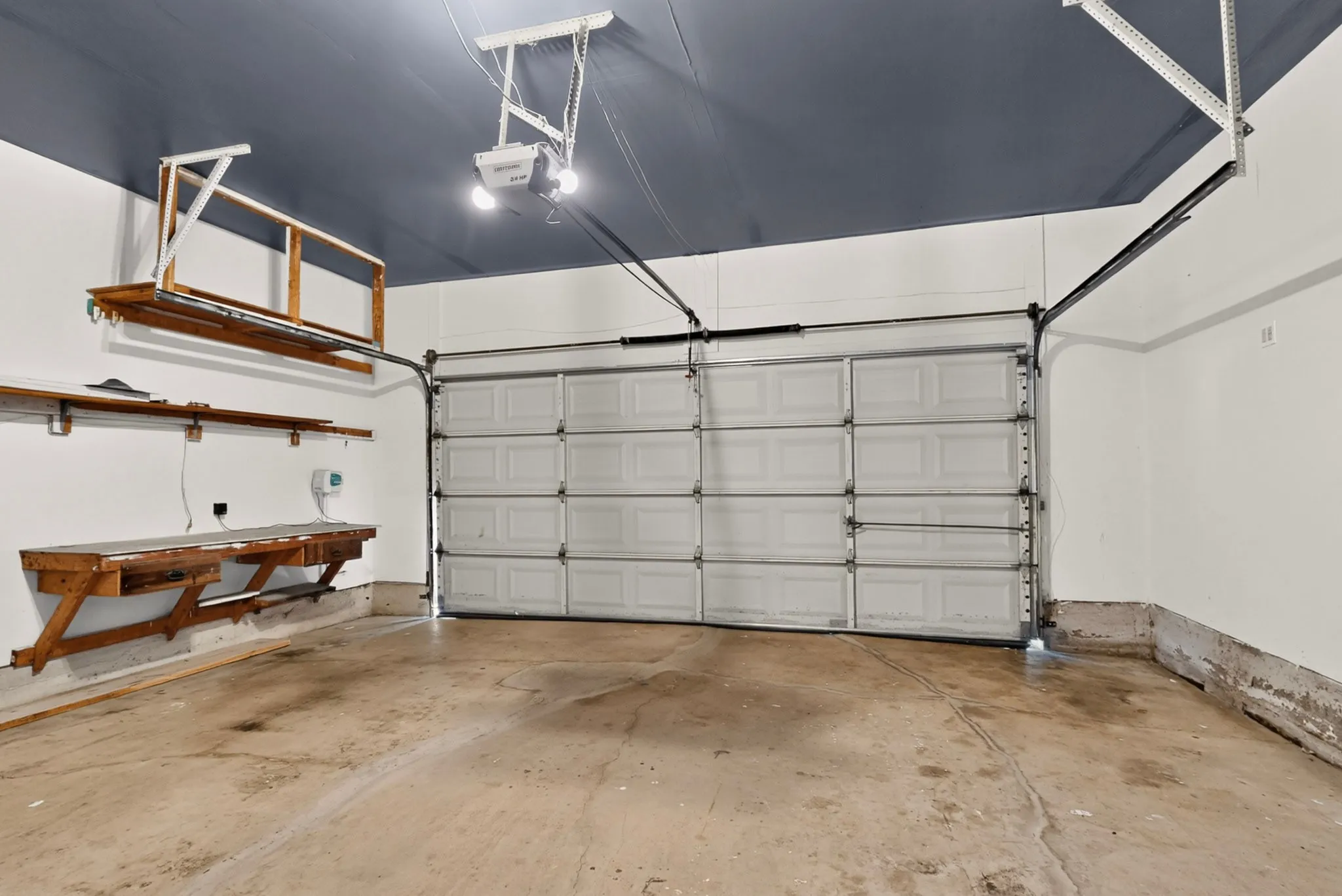 Single Family Residence For Sale in Dallas County , 3938 Roanoke Drive, Garland, Texas 75041, 3 Bedroom, 2 Bathroom, 2 Garage spaces, 1,641 Sqft, built in 1969, mls#21382736, Real Estate Agent in Garland, Homes For Sale in Dallas county, Homes For Sale in Garland, Realtor in Garland Texas, Real Estate Brokerage Independent Realty Texas, Luminita Cordes Realtor