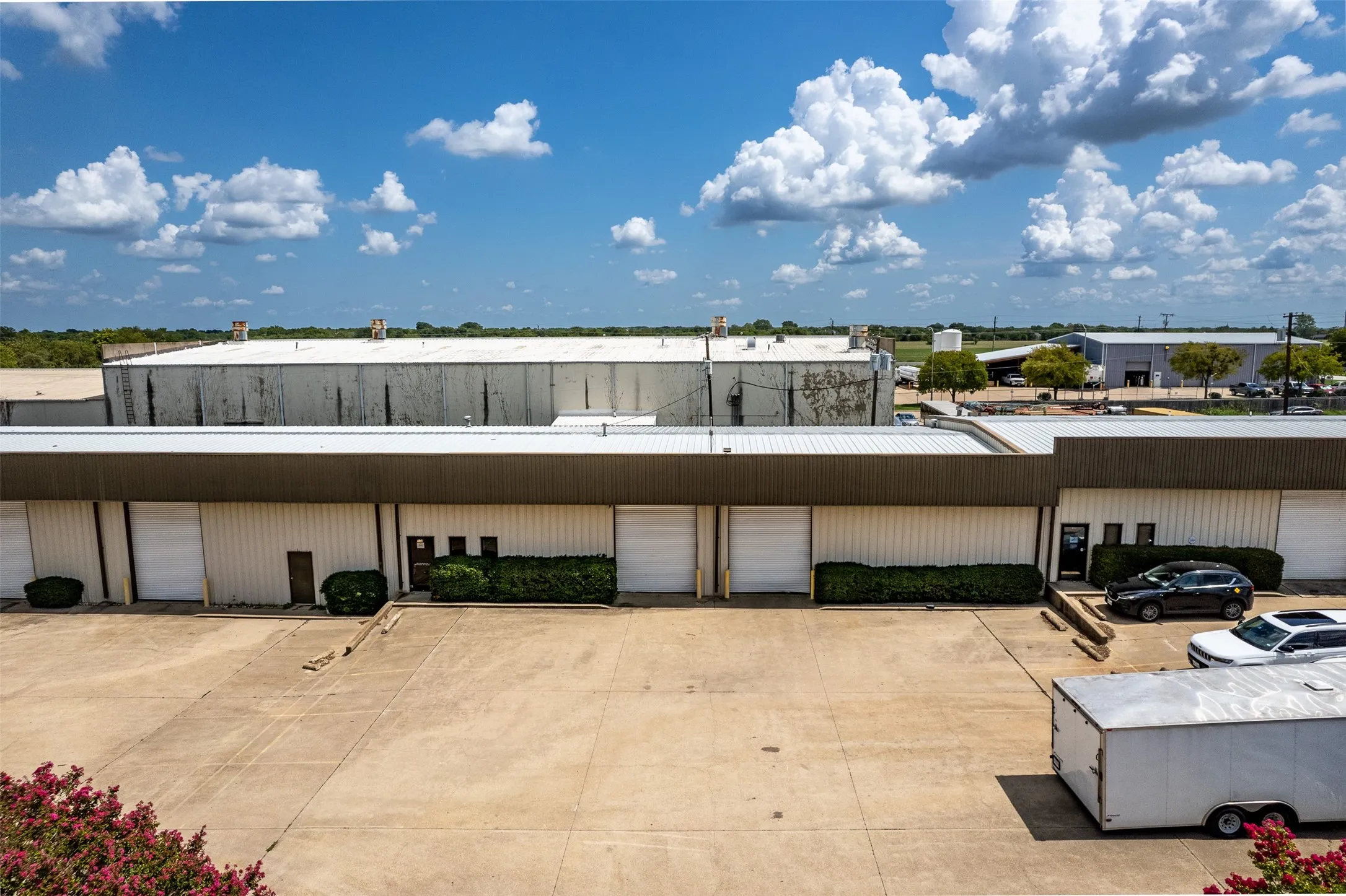 Warehouse For Rent in Ellis County , 104 A Industrial Drive, Waxahachie, Texas 75165, 0, 0, Garage spaces, 0 Sqft, built in 1986, mls#21357626, Real Estate Agent in Waxahachie, Homes For Rent in Ellis county, Homes For Rent in Waxahachie, Realtor in Waxahachie Texas, Real Estate Brokerage Independent Realty Texas, Luminita Cordes Realtor