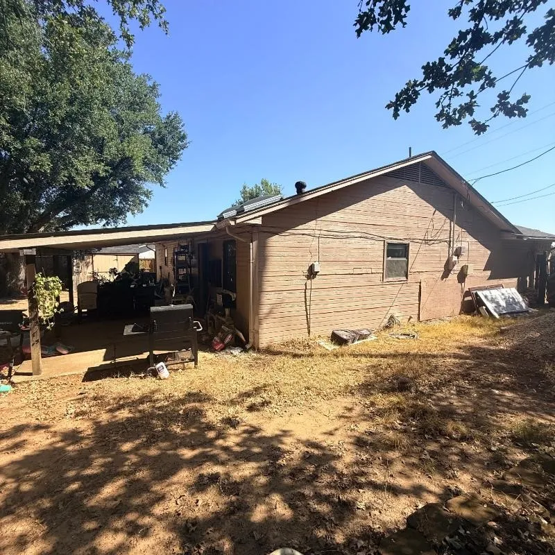 Single Family Residence For Sale in Denton County , 807 Mack Drive, Denton, Texas 76209, 3 Bedroom, 1 Bathroom, 1 Garage spaces, 1,315 Sqft, built in 1984, mls#21380834, Real Estate Agent in Denton, Homes For Sale in Denton county, Homes For Sale in Denton, Realtor in Denton Texas, Real Estate Brokerage Independent Realty Texas, Luminita Cordes Realtor