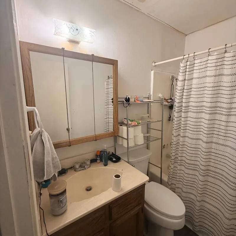 Single Family Residence For Sale in Denton County , 807 Mack Drive, Denton, Texas 76209, 3 Bedroom, 1 Bathroom, 1 Garage spaces, 1,315 Sqft, built in 1984, mls#21380834, Real Estate Agent in Denton, Homes For Sale in Denton county, Homes For Sale in Denton, Realtor in Denton Texas, Real Estate Brokerage Independent Realty Texas, Luminita Cordes Realtor
