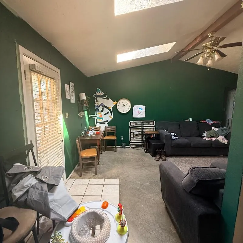 Single Family Residence For Sale in Denton County , 807 Mack Drive, Denton, Texas 76209, 3 Bedroom, 1 Bathroom, 1 Garage spaces, 1,315 Sqft, built in 1984, mls#21380834, Real Estate Agent in Denton, Homes For Sale in Denton county, Homes For Sale in Denton, Realtor in Denton Texas, Real Estate Brokerage Independent Realty Texas, Luminita Cordes Realtor