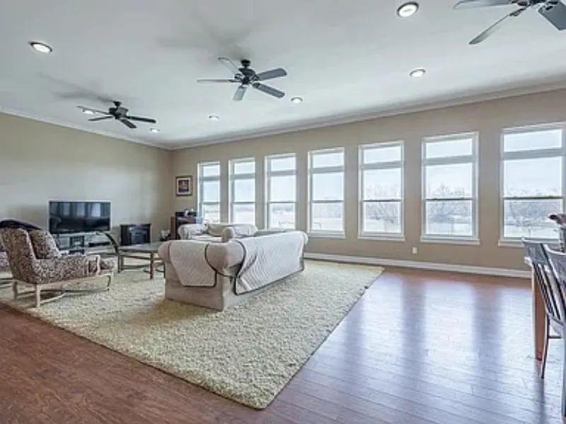 Single Family Residence For Sale in Parker County , 231 Sanchez Creek Drive, Weatherford, Texas 76088, 5 Bedroom, 5 Bathroom, 3 Garage spaces, 6,112 Sqft, built in 2011, mls#21382413, Real Estate Agent in Weatherford, Homes For Sale in Parker county, Homes For Sale in Weatherford, Realtor in Weatherford Texas, Real Estate Brokerage Independent Realty Texas, Luminita Cordes Realtor