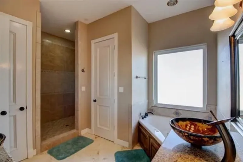 Single Family Residence For Sale in Parker County , 231 Sanchez Creek Drive, Weatherford, Texas 76088, 5 Bedroom, 5 Bathroom, 3 Garage spaces, 6,112 Sqft, built in 2011, mls#21382413, Real Estate Agent in Weatherford, Homes For Sale in Parker county, Homes For Sale in Weatherford, Realtor in Weatherford Texas, Real Estate Brokerage Independent Realty Texas, Luminita Cordes Realtor