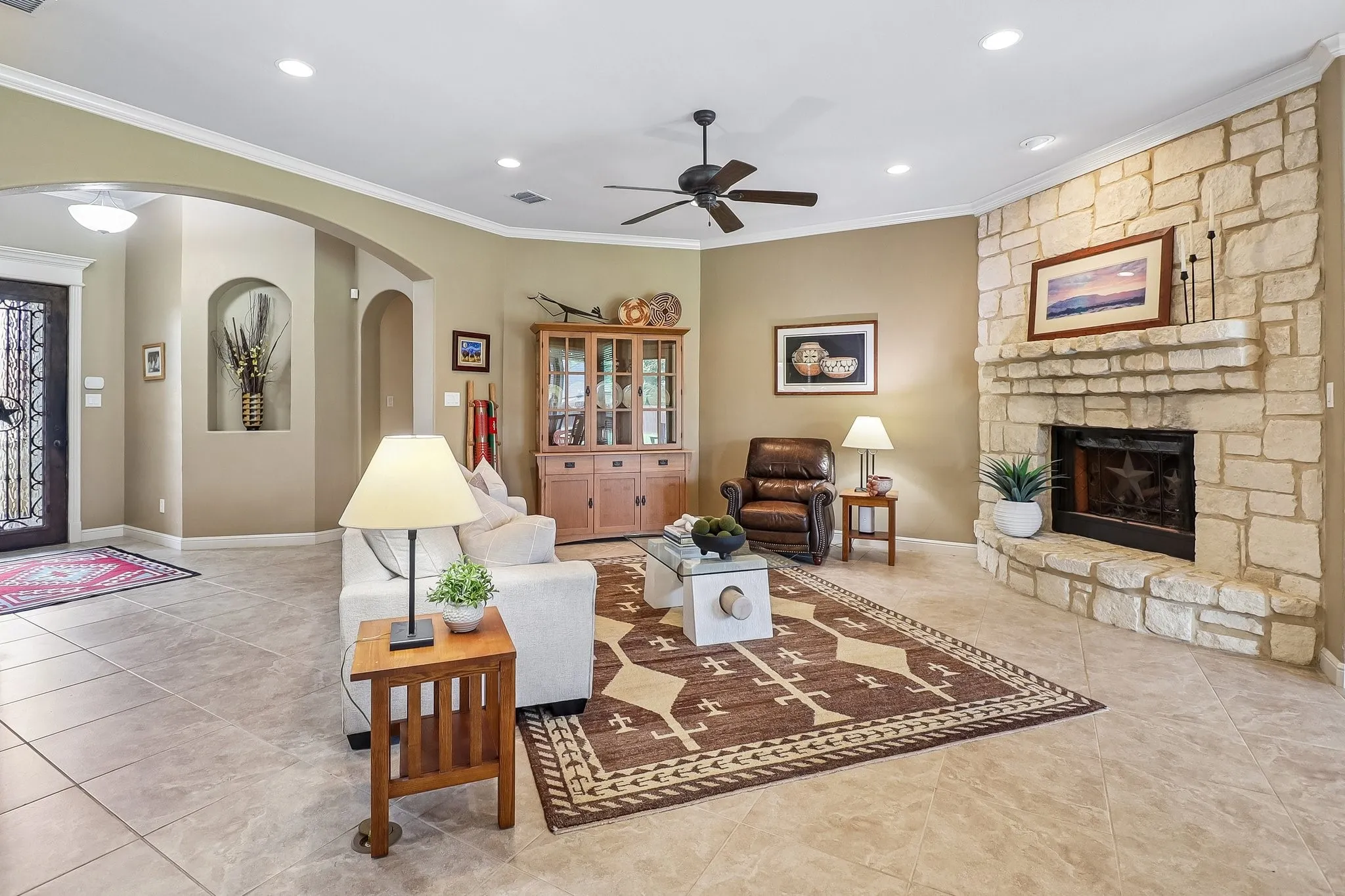 Single Family Residence For Sale in Ellis County , 7209 Hill Country Court, Midlothian, Texas 76065, 4 Bedroom, 3 Bathroom, 3 Garage spaces, 3,370 Sqft, built in 2008, mls#21382740, Real Estate Agent in Midlothian, Homes For Sale in Ellis county, Homes For Sale in Midlothian, Realtor in Midlothian Texas, Real Estate Brokerage Independent Realty Texas, Luminita Cordes Realtor