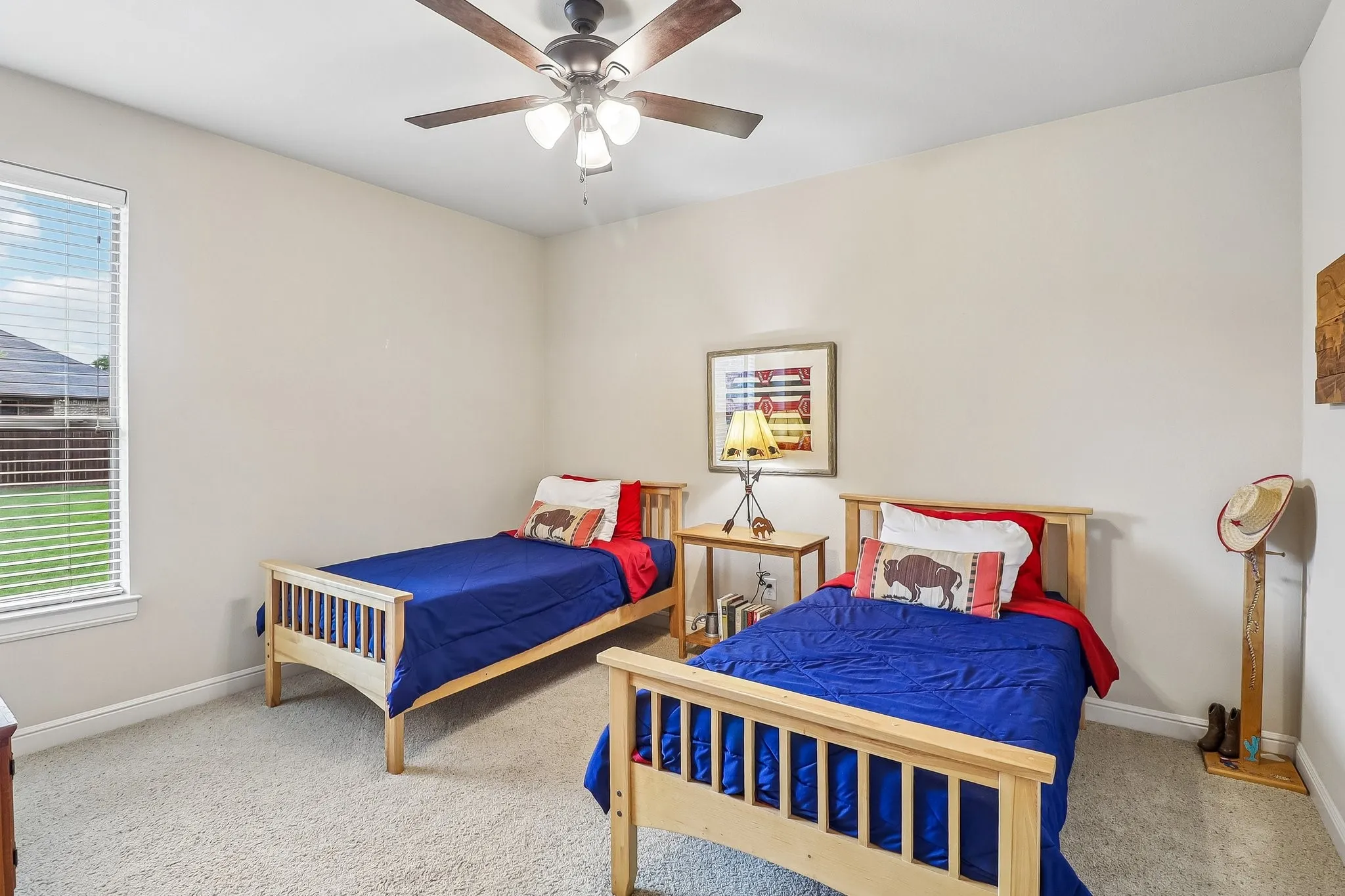 Single Family Residence For Sale in Ellis County , 7209 Hill Country Court, Midlothian, Texas 76065, 4 Bedroom, 3 Bathroom, 3 Garage spaces, 3,370 Sqft, built in 2008, mls#21382740, Real Estate Agent in Midlothian, Homes For Sale in Ellis county, Homes For Sale in Midlothian, Realtor in Midlothian Texas, Real Estate Brokerage Independent Realty Texas, Luminita Cordes Realtor