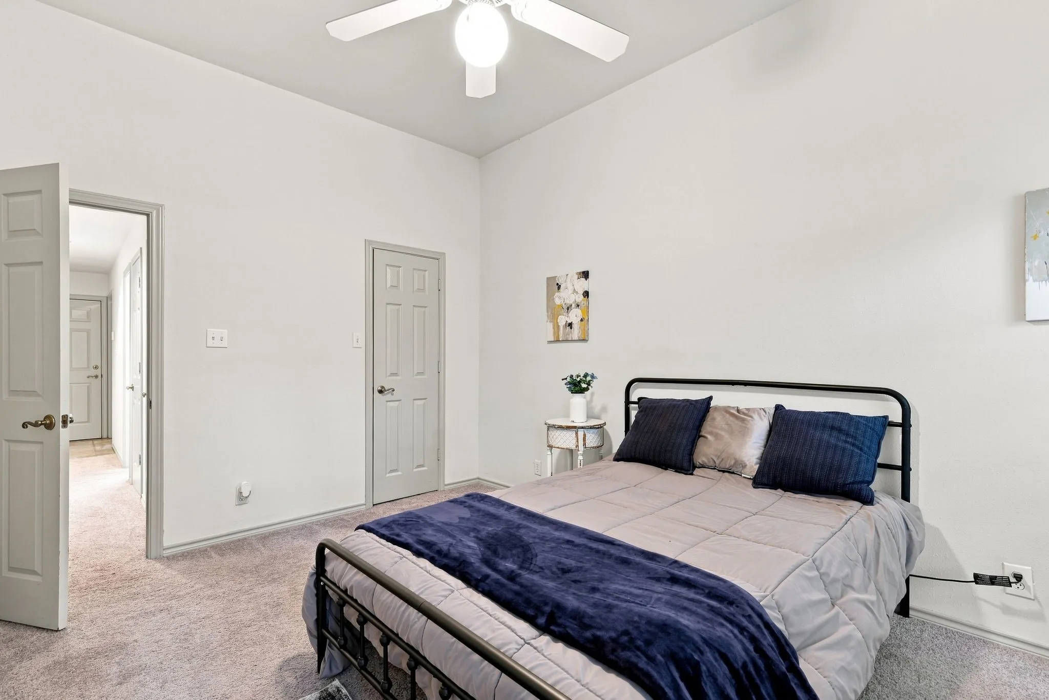 Single Family Residence For Sale in Grayson County , 1407 W Mulberry Street, Sherman, Texas 75092, 3 Bedroom, 2 Bathroom, 2 Garage spaces, 2,265 Sqft, built in 1992, mls#21382729, Real Estate Agent in Sherman, Homes For Sale in Grayson county, Homes For Sale in Sherman, Realtor in Sherman Texas, Real Estate Brokerage Independent Realty Texas, Luminita Cordes Realtor