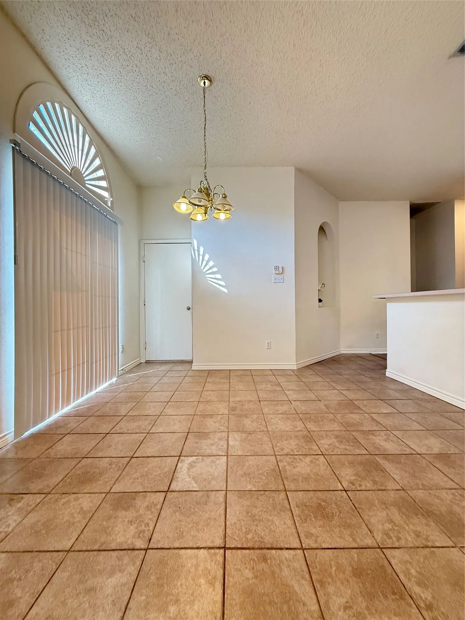 Single Family Residence For Rent in Collin County , 7213 Randall Way, Plano, Texas 75025, 4 Bedroom, 2 Bathroom, 2 Garage spaces, 2,140 Sqft, built in 1996, mls#21382745, Real Estate Agent in Plano, Homes For Rent in Collin county, Homes For Rent in Plano, Realtor in Plano Texas, Real Estate Brokerage Independent Realty Texas, Luminita Cordes Realtor