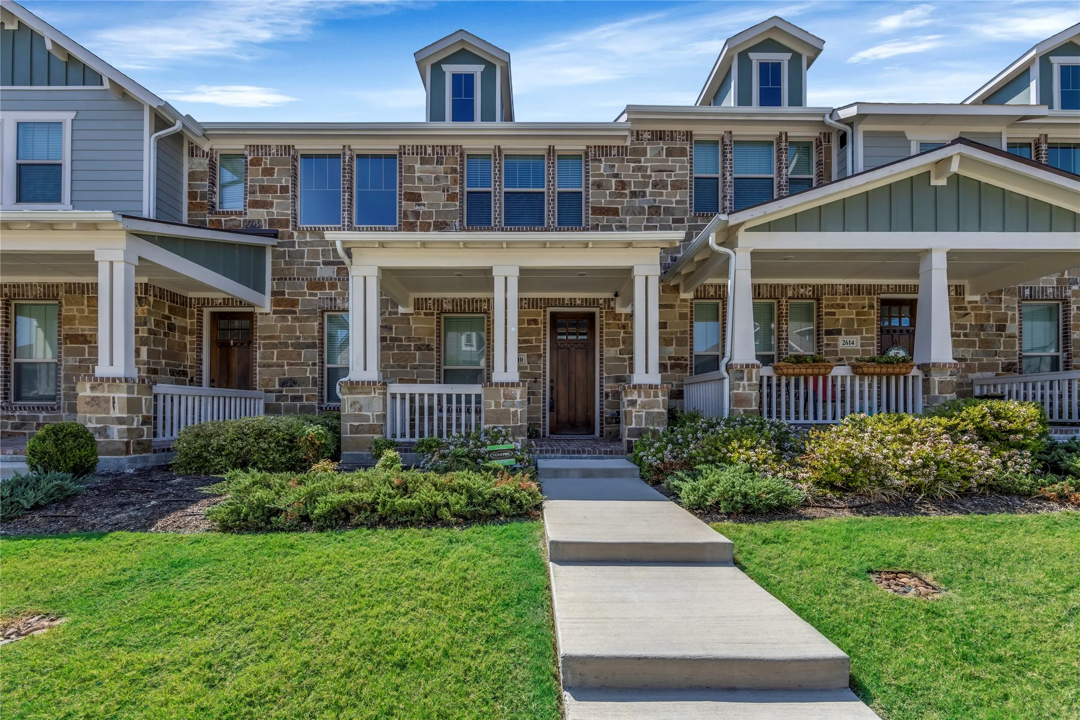 Townhouse For Sale in Dallas County , 2610 Settlers Place, Garland, Texas 75042, 2 Bedroom, 3 Bathroom, 2 Garage spaces, 1,510 Sqft, built in 2023, mls#21380190, Real Estate Agent in Garland, Homes For Sale in Dallas county, Homes For Sale in Garland, Realtor in Garland Texas, Real Estate Brokerage Independent Realty Texas, Luminita Cordes Realtor