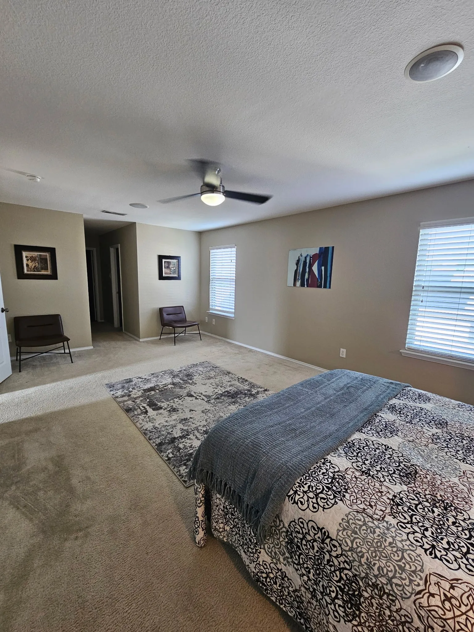 Single Family Residence For Rent in Tarrant County , 824 Green Heath Avenue, Fort Worth, Texas 76120, 3 Bedroom, 3 Bathroom, 2 Garage spaces, 2,642 Sqft, built in 2009, mls#21380157, Real Estate Agent in Fort Worth, Homes For Rent in Tarrant county, Homes For Rent in Fort Worth, Realtor in Fort Worth Texas, Real Estate Brokerage Independent Realty Texas, Luminita Cordes Realtor