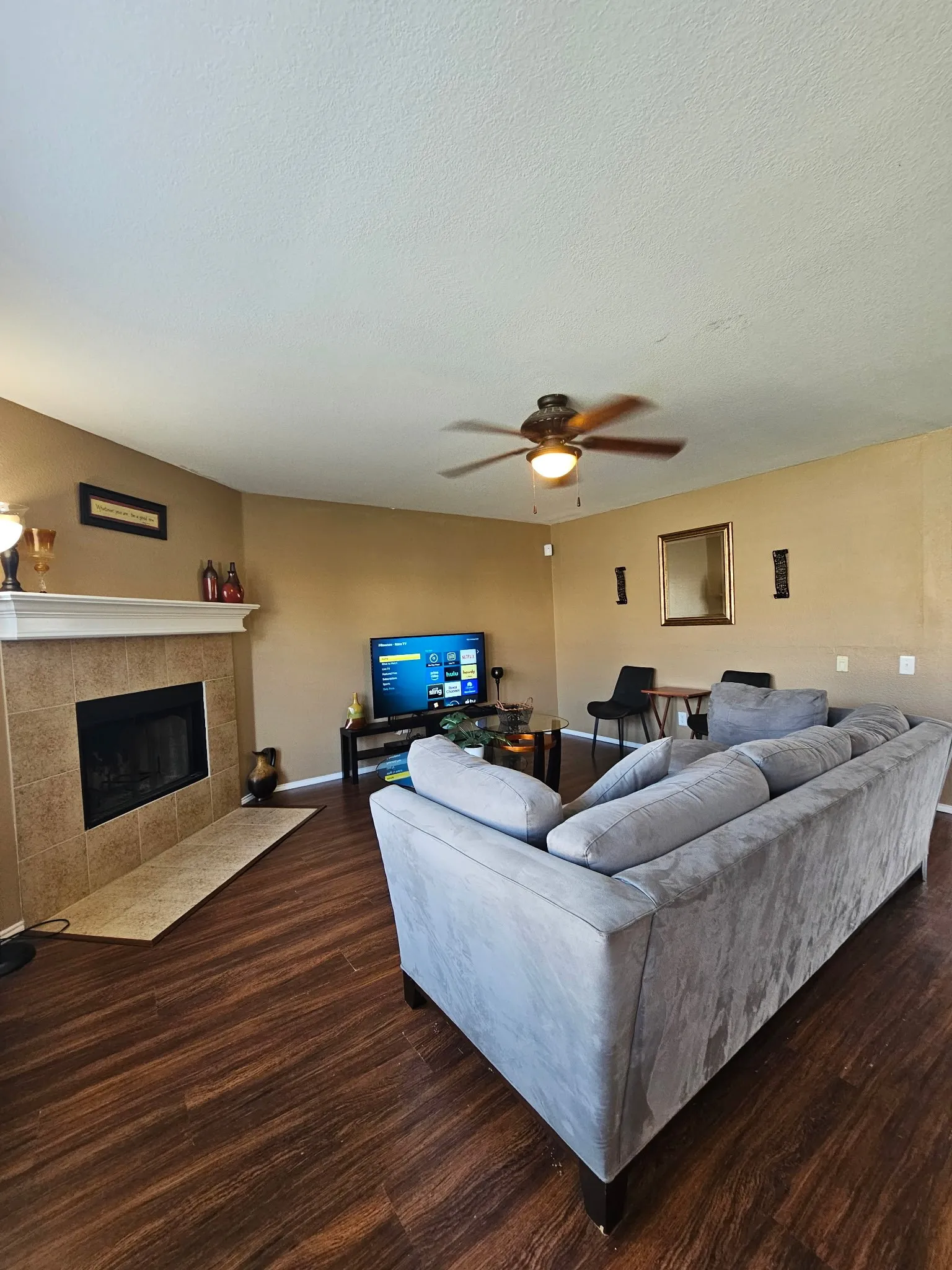Single Family Residence For Rent in Tarrant County , 824 Green Heath Avenue, Fort Worth, Texas 76120, 3 Bedroom, 3 Bathroom, 2 Garage spaces, 2,642 Sqft, built in 2009, mls#21380157, Real Estate Agent in Fort Worth, Homes For Rent in Tarrant county, Homes For Rent in Fort Worth, Realtor in Fort Worth Texas, Real Estate Brokerage Independent Realty Texas, Luminita Cordes Realtor