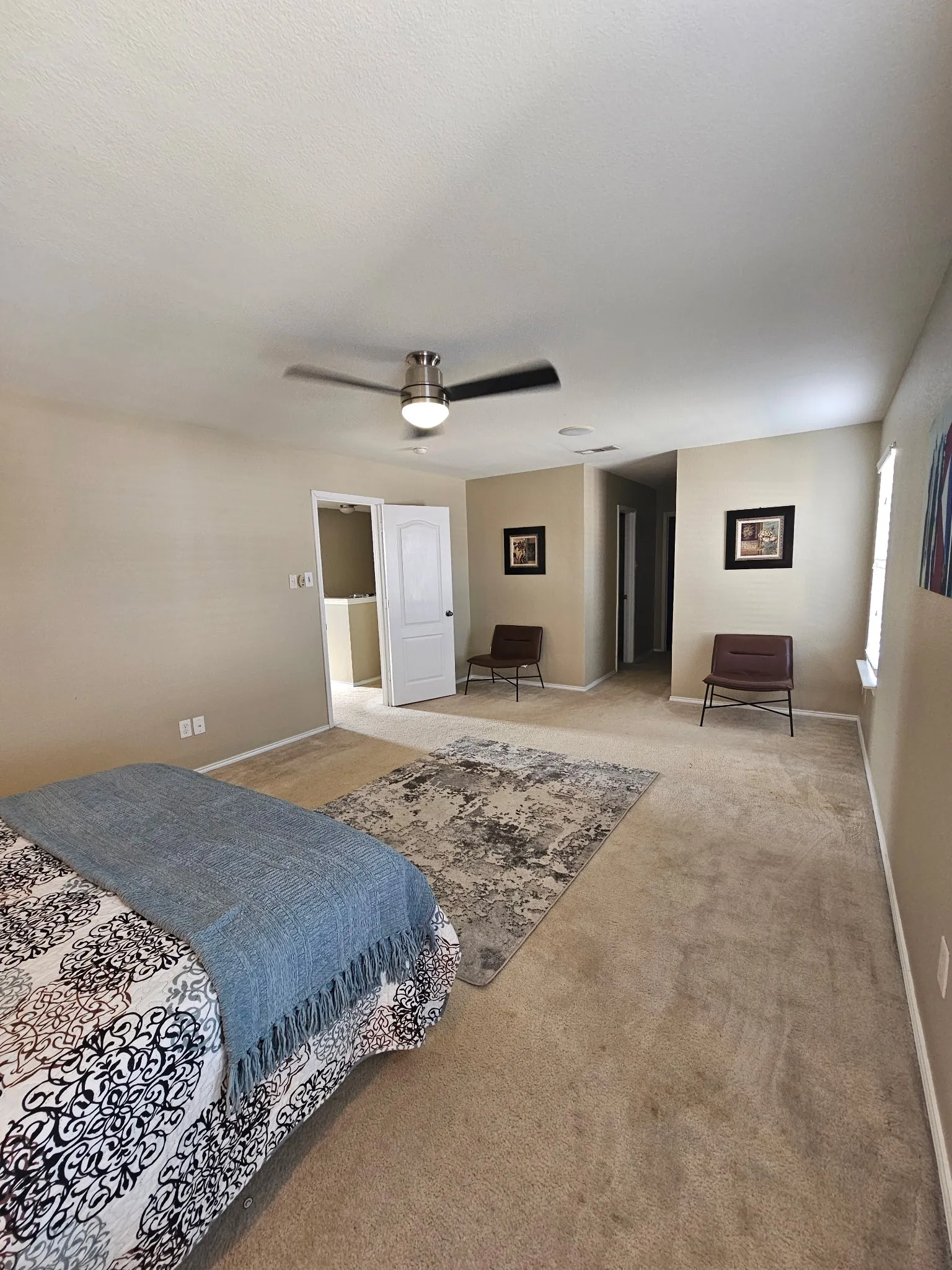 Single Family Residence For Rent in Tarrant County , 824 Green Heath Avenue, Fort Worth, Texas 76120, 3 Bedroom, 3 Bathroom, 2 Garage spaces, 2,642 Sqft, built in 2009, mls#21380157, Real Estate Agent in Fort Worth, Homes For Rent in Tarrant county, Homes For Rent in Fort Worth, Realtor in Fort Worth Texas, Real Estate Brokerage Independent Realty Texas, Luminita Cordes Realtor