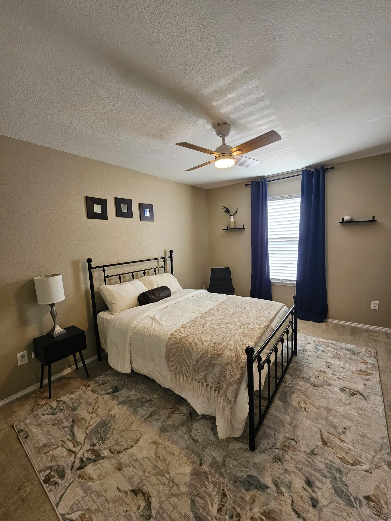 Single Family Residence For Rent in Tarrant County , 824 Green Heath Avenue, Fort Worth, Texas 76120, 3 Bedroom, 3 Bathroom, 2 Garage spaces, 2,642 Sqft, built in 2009, mls#21380157, Real Estate Agent in Fort Worth, Homes For Rent in Tarrant county, Homes For Rent in Fort Worth, Realtor in Fort Worth Texas, Real Estate Brokerage Independent Realty Texas, Luminita Cordes Realtor
