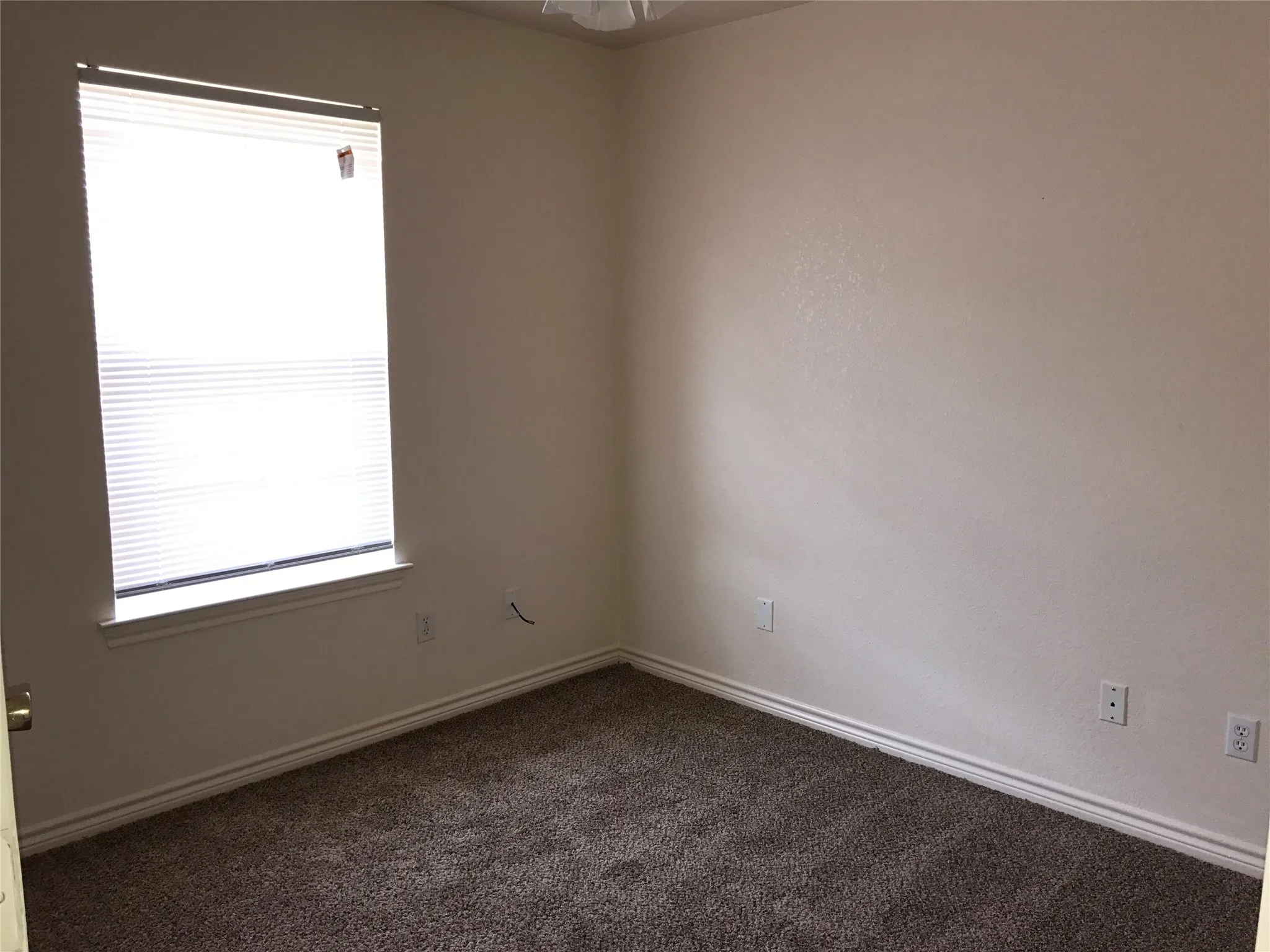 Single Family Residence For Rent in Henderson County , 309 WINDJAMMER Road, Gun Barrel City, Texas 75156, 4 Bedroom, 2 Bathroom, 2 Garage spaces, 1,584 Sqft, built in 2008, mls#21382769, Real Estate Agent in Gun Barrel City, Homes For Rent in Henderson county, Homes For Rent in Gun Barrel City, Realtor in Gun Barrel City Texas, Real Estate Brokerage Independent Realty Texas, Luminita Cordes Realtor