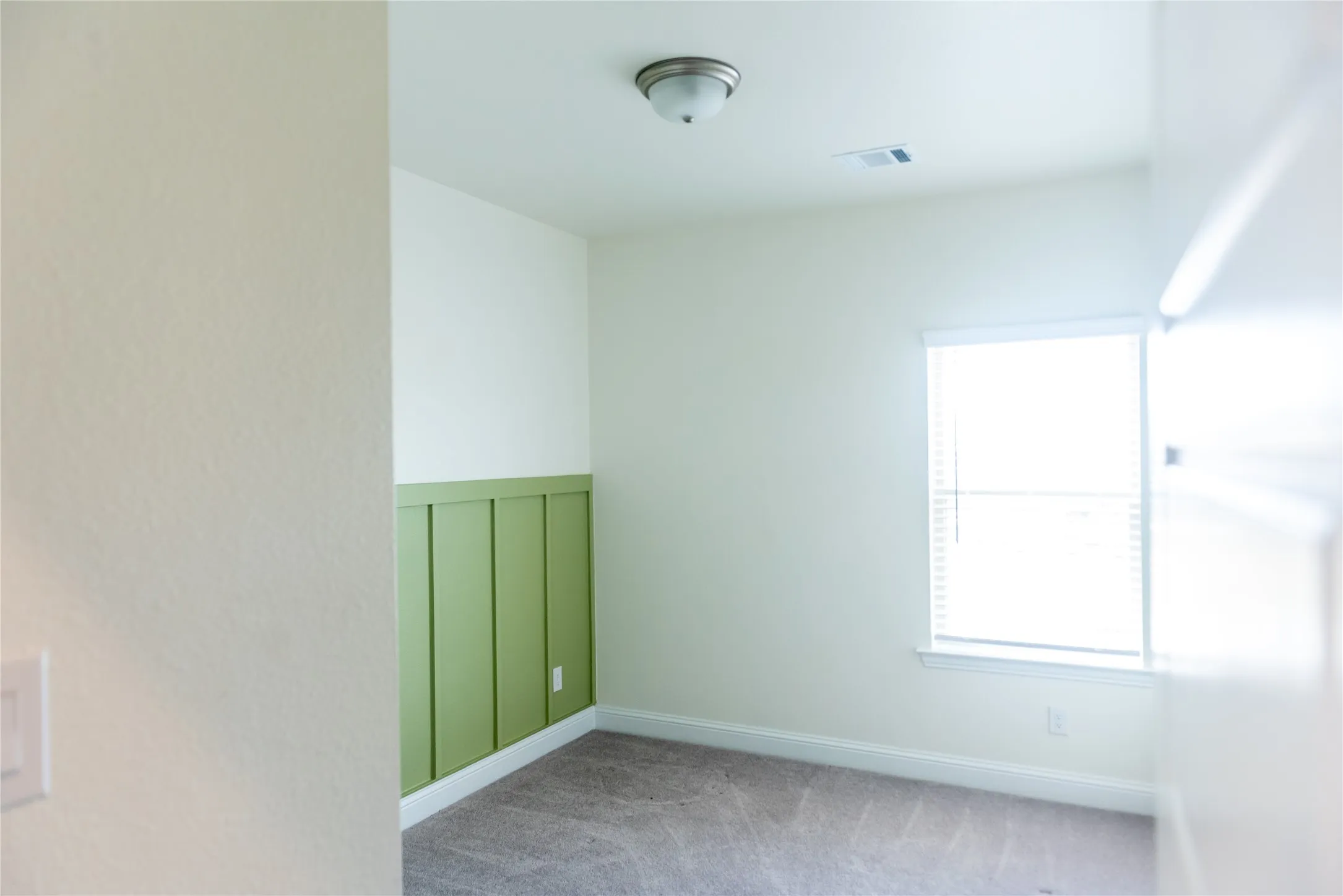 Single Family Residence For Rent in Dallas County , 2216 Palomino Street, Mesquite, Texas 75149, 4 Bedroom, 4 Bathroom, 2 Garage spaces, 2,290 Sqft, built in 2022, mls#21382770, Real Estate Agent in Mesquite, Homes For Rent in Dallas county, Homes For Rent in Mesquite, Realtor in Mesquite Texas, Real Estate Brokerage Independent Realty Texas, Luminita Cordes Realtor