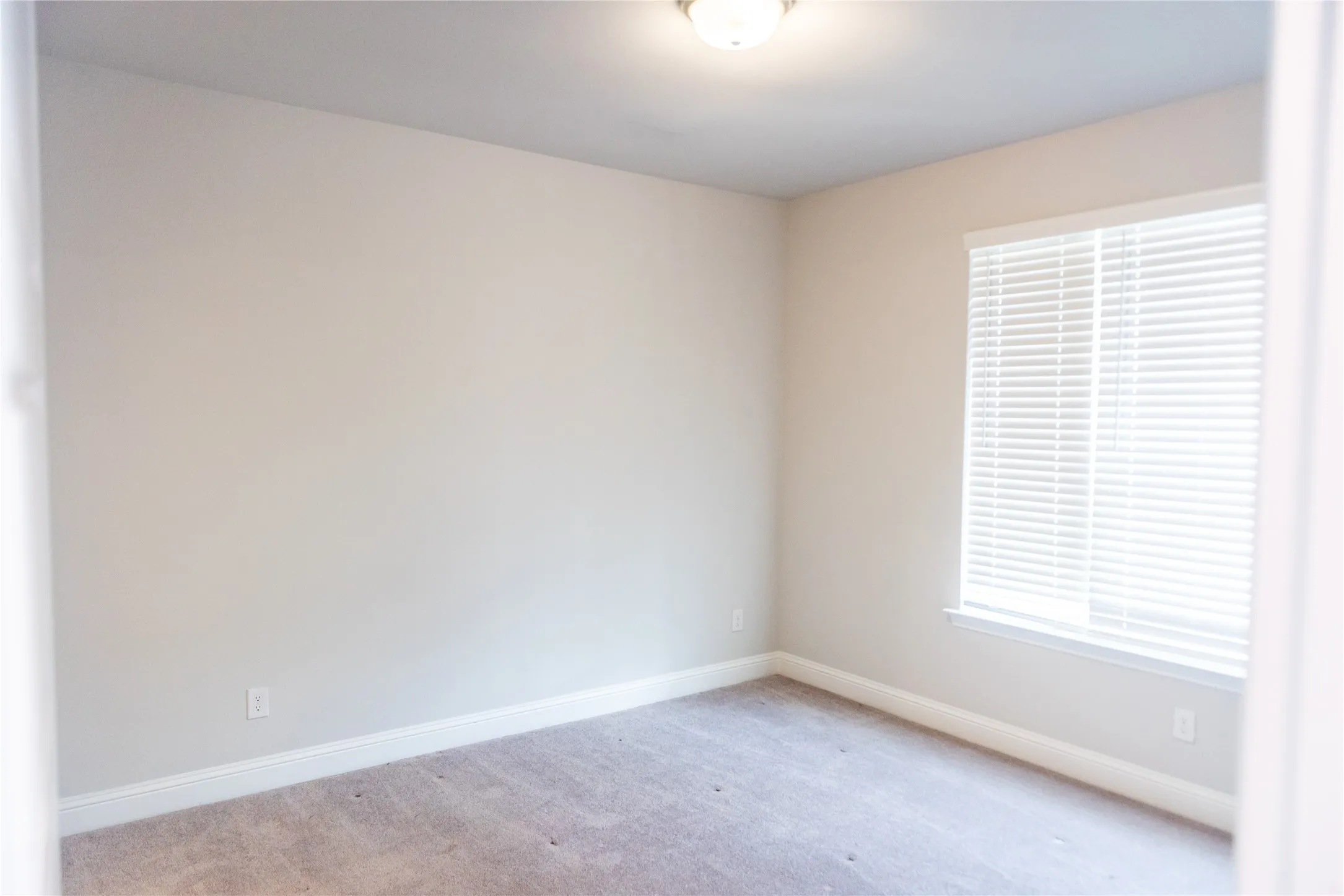Single Family Residence For Rent in Dallas County , 2216 Palomino Street, Mesquite, Texas 75149, 4 Bedroom, 4 Bathroom, 2 Garage spaces, 2,290 Sqft, built in 2022, mls#21382770, Real Estate Agent in Mesquite, Homes For Rent in Dallas county, Homes For Rent in Mesquite, Realtor in Mesquite Texas, Real Estate Brokerage Independent Realty Texas, Luminita Cordes Realtor