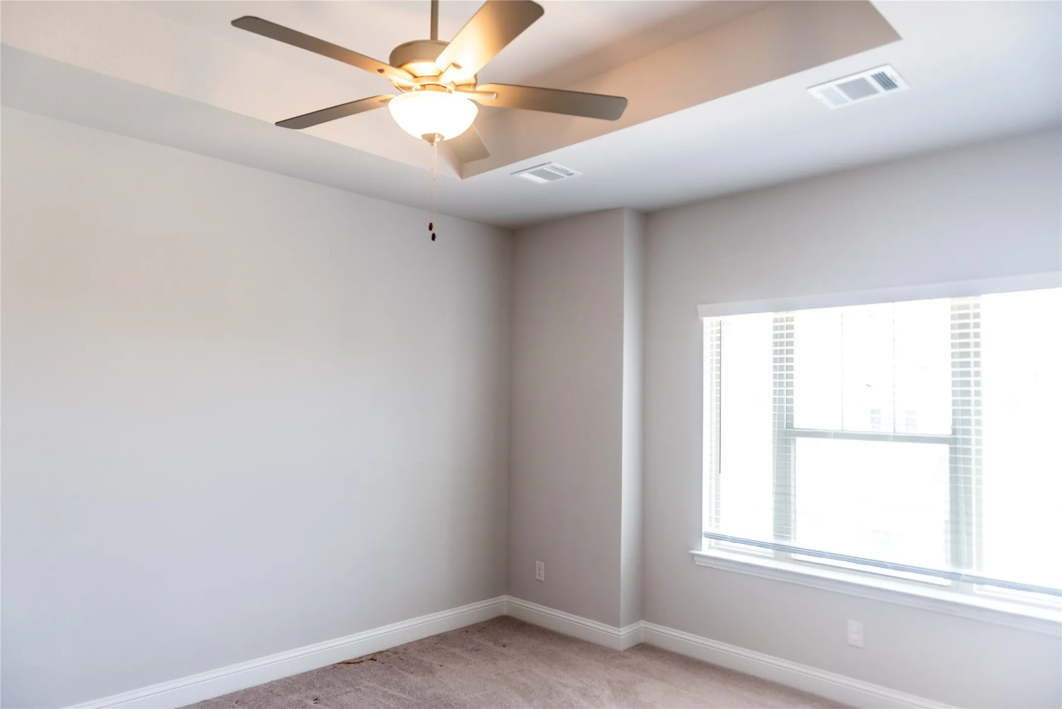 Single Family Residence For Rent in Dallas County , 2216 Palomino Street, Mesquite, Texas 75149, 4 Bedroom, 4 Bathroom, 2 Garage spaces, 2,290 Sqft, built in 2022, mls#21382770, Real Estate Agent in Mesquite, Homes For Rent in Dallas county, Homes For Rent in Mesquite, Realtor in Mesquite Texas, Real Estate Brokerage Independent Realty Texas, Luminita Cordes Realtor