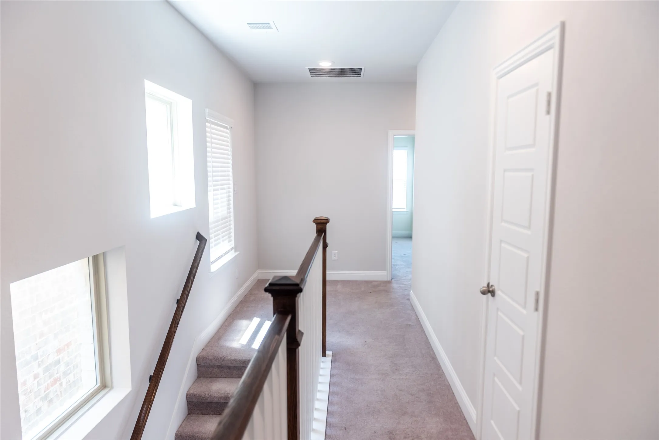 Single Family Residence For Rent in Dallas County , 2216 Palomino Street, Mesquite, Texas 75149, 4 Bedroom, 4 Bathroom, 2 Garage spaces, 2,290 Sqft, built in 2022, mls#21382770, Real Estate Agent in Mesquite, Homes For Rent in Dallas county, Homes For Rent in Mesquite, Realtor in Mesquite Texas, Real Estate Brokerage Independent Realty Texas, Luminita Cordes Realtor