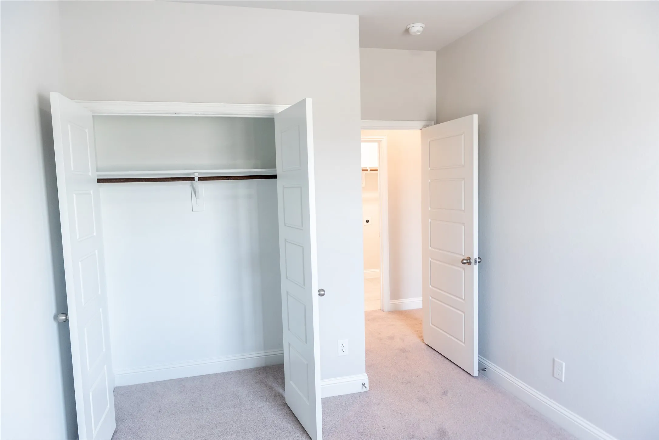 Single Family Residence For Rent in Dallas County , 2216 Palomino Street, Mesquite, Texas 75149, 4 Bedroom, 4 Bathroom, 2 Garage spaces, 2,290 Sqft, built in 2022, mls#21382770, Real Estate Agent in Mesquite, Homes For Rent in Dallas county, Homes For Rent in Mesquite, Realtor in Mesquite Texas, Real Estate Brokerage Independent Realty Texas, Luminita Cordes Realtor