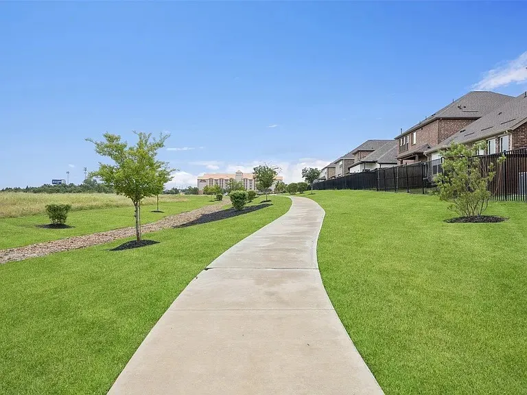 Single Family Residence For Rent in Dallas County , 2216 Palomino Street, Mesquite, Texas 75149, 4 Bedroom, 4 Bathroom, 2 Garage spaces, 2,290 Sqft, built in 2022, mls#21382770, Real Estate Agent in Mesquite, Homes For Rent in Dallas county, Homes For Rent in Mesquite, Realtor in Mesquite Texas, Real Estate Brokerage Independent Realty Texas, Luminita Cordes Realtor