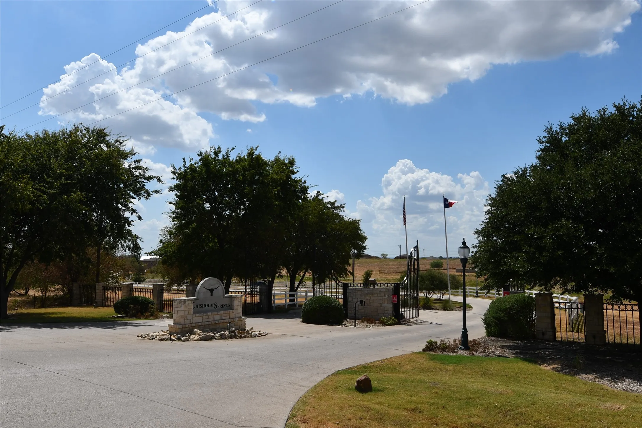 Single Family Residence For Sale in Wise County , 215 Dodge City Trail, Newark, Texas 76071, 3 Bedroom, 2 Bathroom, 2 Garage spaces, 1,330 Sqft, built in 2011, mls#21380411, Real Estate Agent in Newark, Homes For Sale in Wise county, Homes For Sale in Newark, Realtor in Newark Texas, Real Estate Brokerage Independent Realty Texas, Luminita Cordes Realtor