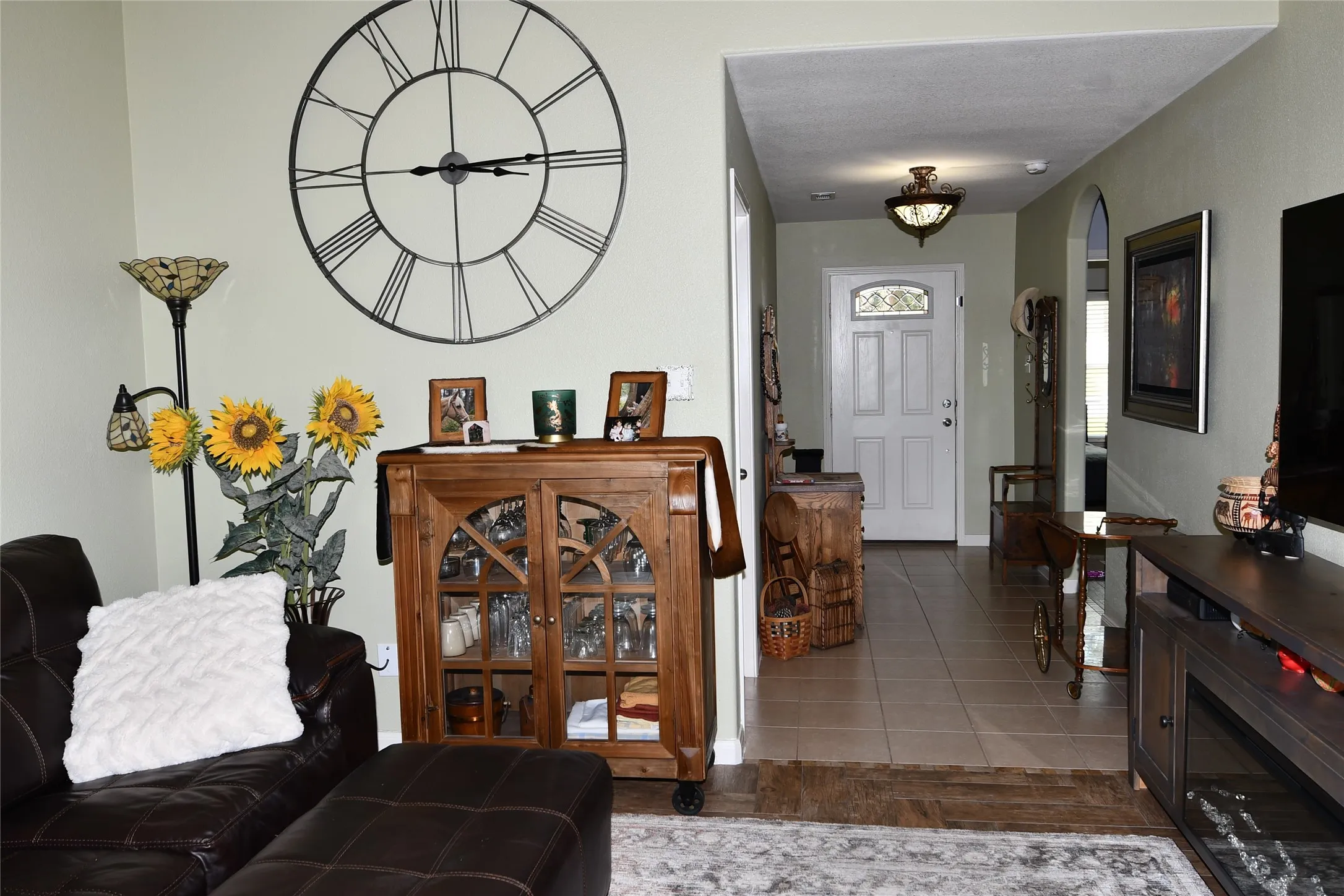 Single Family Residence For Sale in Wise County , 215 Dodge City Trail, Newark, Texas 76071, 3 Bedroom, 2 Bathroom, 2 Garage spaces, 1,330 Sqft, built in 2011, mls#21380411, Real Estate Agent in Newark, Homes For Sale in Wise county, Homes For Sale in Newark, Realtor in Newark Texas, Real Estate Brokerage Independent Realty Texas, Luminita Cordes Realtor