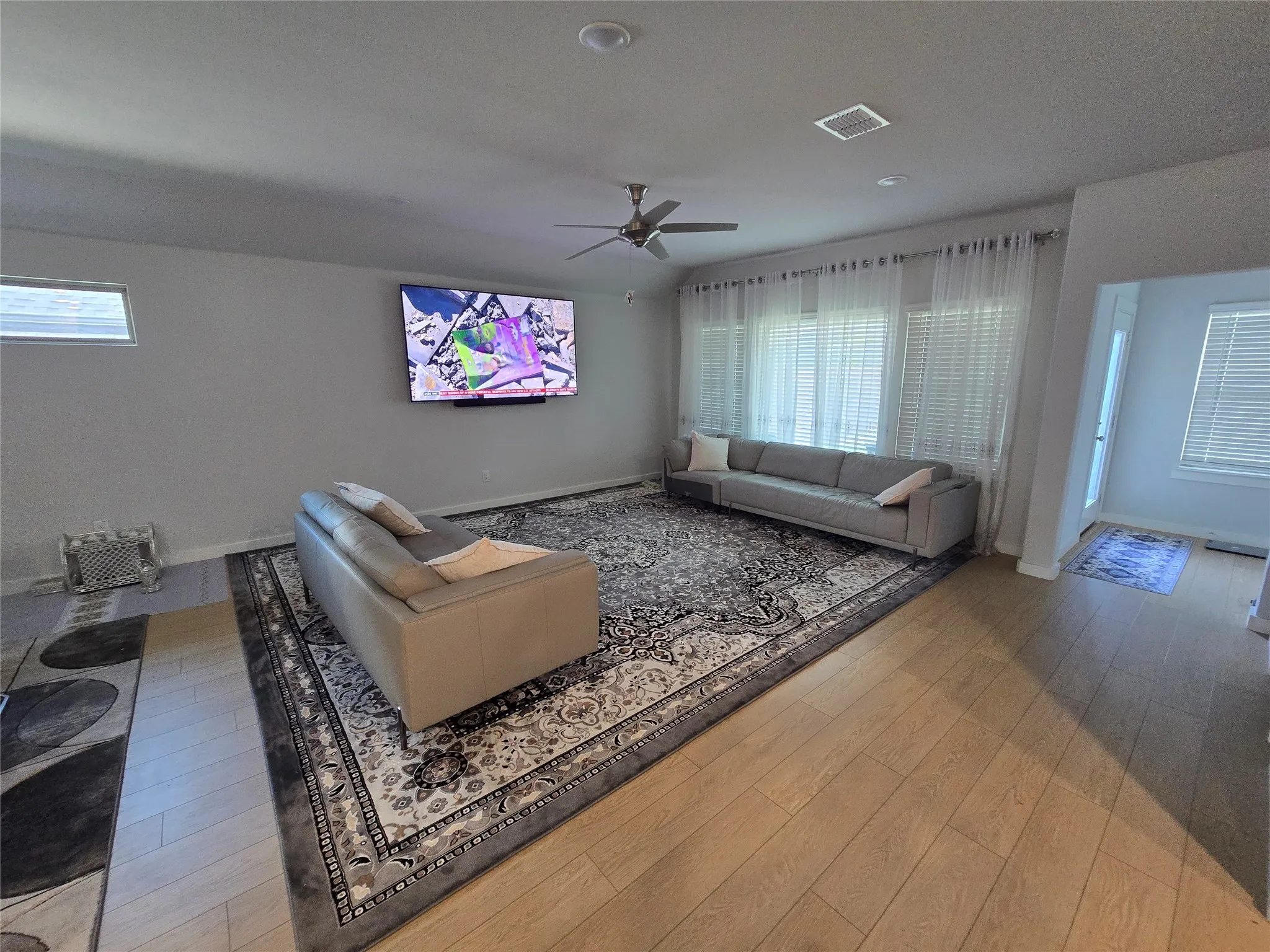 Single Family Residence For Rent in Collin County , 208 Hope Orchards Drive, Lavon, Texas 75166, 4 Bedroom, 3 Bathroom, 2 Garage spaces, 2,174 Sqft, built in 2023, mls#21382768, Real Estate Agent in Lavon, Homes For Rent in Collin county, Homes For Rent in Lavon, Realtor in Lavon Texas, Real Estate Brokerage Independent Realty Texas, Luminita Cordes Realtor