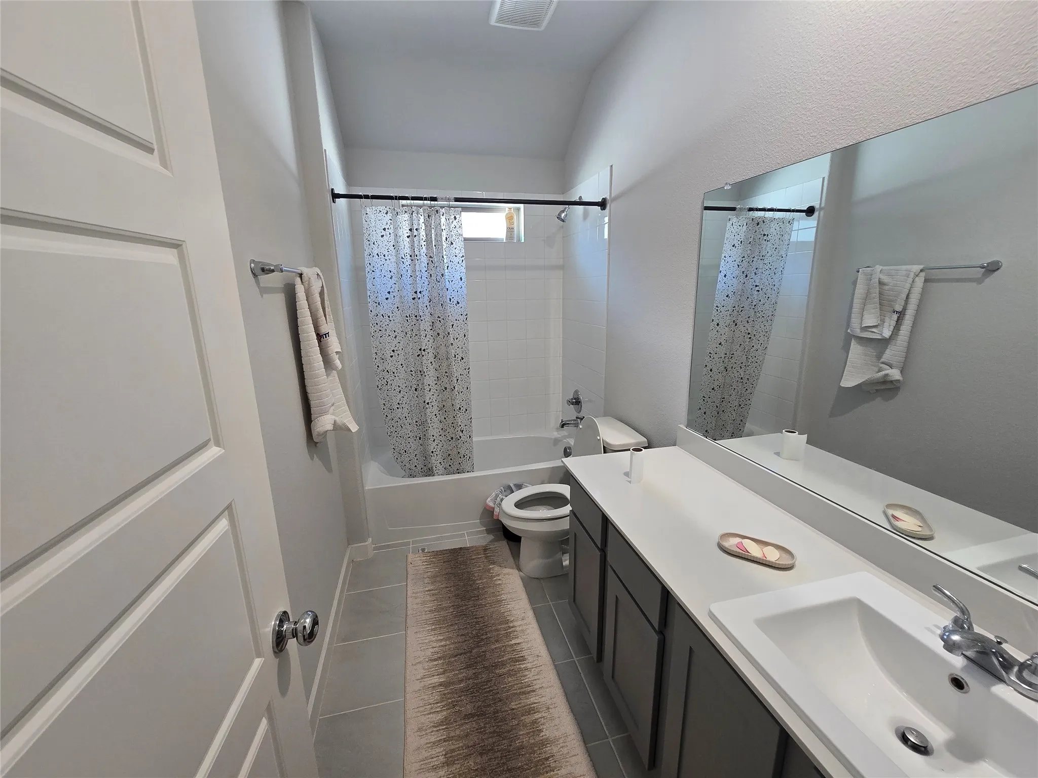 Single Family Residence For Rent in Collin County , 208 Hope Orchards Drive, Lavon, Texas 75166, 4 Bedroom, 3 Bathroom, 2 Garage spaces, 2,174 Sqft, built in 2023, mls#21382768, Real Estate Agent in Lavon, Homes For Rent in Collin county, Homes For Rent in Lavon, Realtor in Lavon Texas, Real Estate Brokerage Independent Realty Texas, Luminita Cordes Realtor