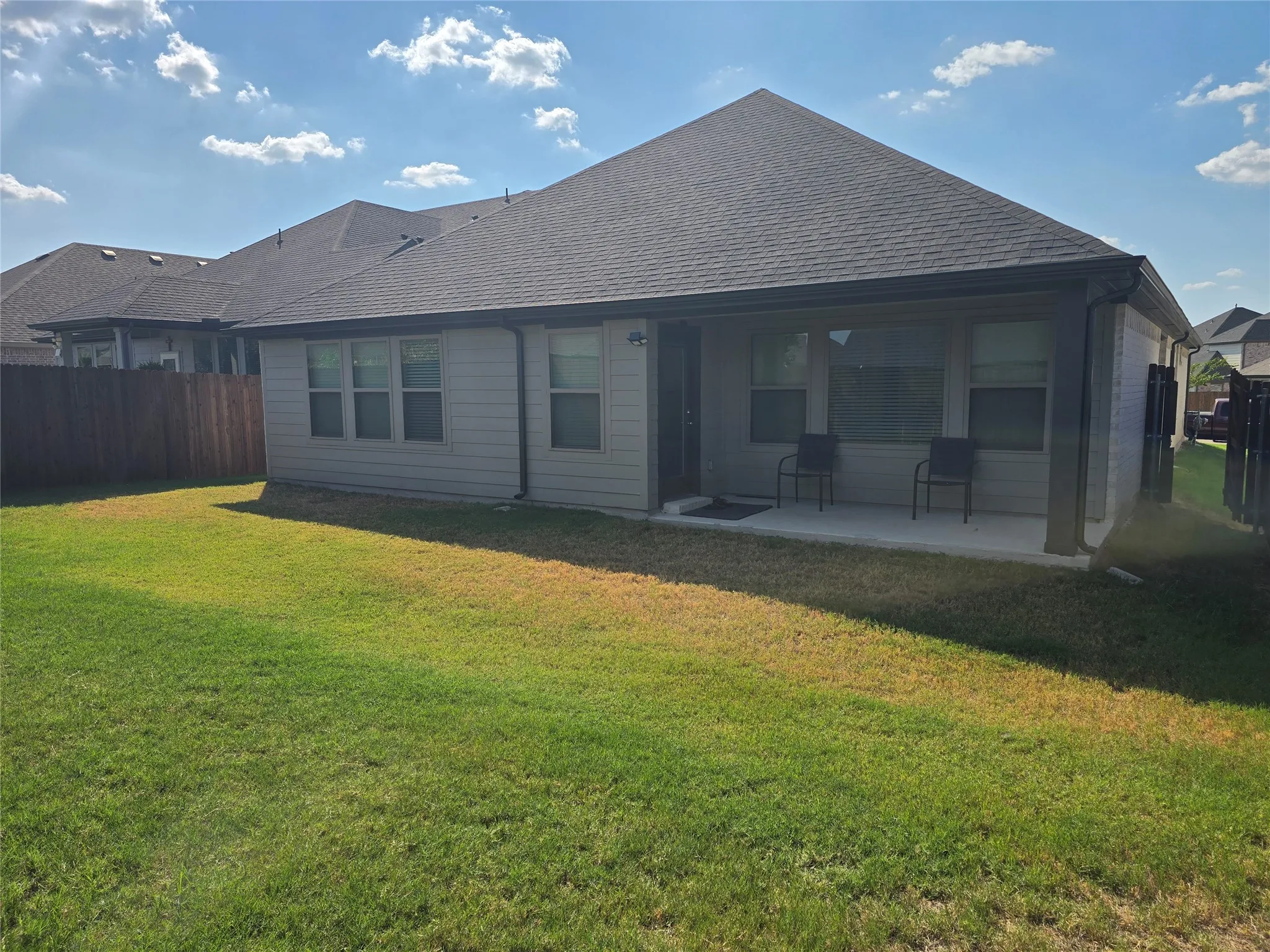 Single Family Residence For Rent in Collin County , 208 Hope Orchards Drive, Lavon, Texas 75166, 4 Bedroom, 3 Bathroom, 2 Garage spaces, 2,174 Sqft, built in 2023, mls#21382768, Real Estate Agent in Lavon, Homes For Rent in Collin county, Homes For Rent in Lavon, Realtor in Lavon Texas, Real Estate Brokerage Independent Realty Texas, Luminita Cordes Realtor