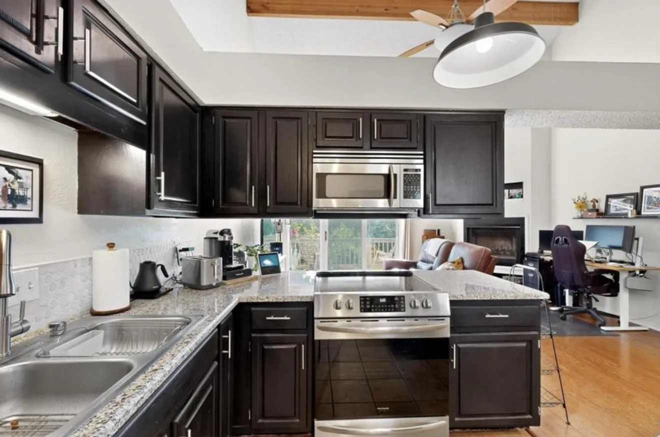 Single Family Residence For Rent in Dallas County , 9222 Church Road 114, Dallas, Texas 75231, 1 Bedroom, 2 Bathroom, 1 Garage spaces, 1,002 Sqft, built in 1983, mls#21380426, Real Estate Agent in Dallas, Homes For Rent in Dallas county, Homes For Rent in Dallas, Realtor in Dallas Texas, Real Estate Brokerage Independent Realty Texas, Luminita Cordes Realtor