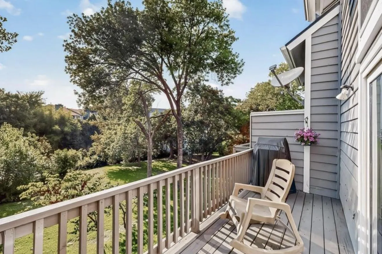 Single Family Residence For Rent in Dallas County , 9222 Church Road 114, Dallas, Texas 75231, 1 Bedroom, 2 Bathroom, 1 Garage spaces, 1,002 Sqft, built in 1983, mls#21380426, Real Estate Agent in Dallas, Homes For Rent in Dallas county, Homes For Rent in Dallas, Realtor in Dallas Texas, Real Estate Brokerage Independent Realty Texas, Luminita Cordes Realtor