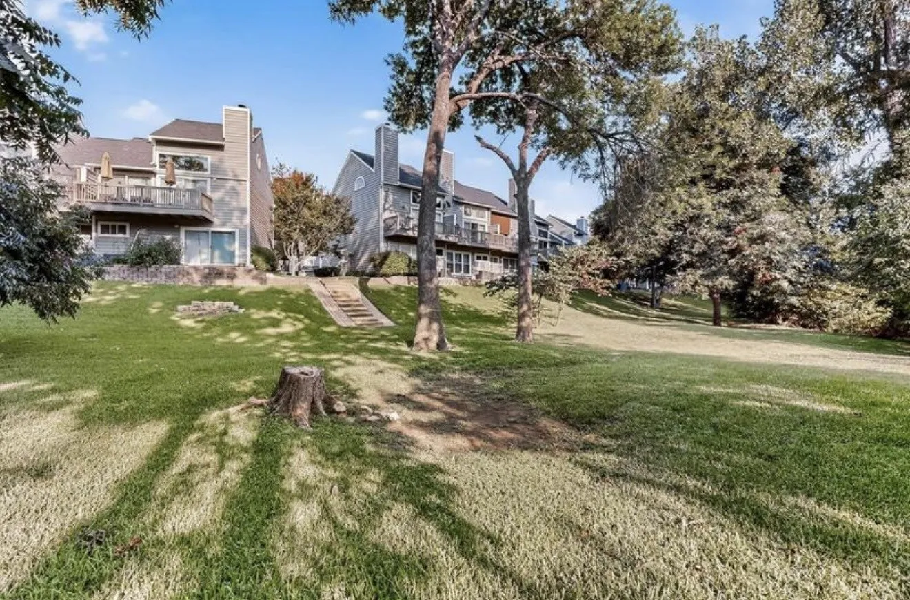 Single Family Residence For Rent in Dallas County , 9222 Church Road 114, Dallas, Texas 75231, 1 Bedroom, 2 Bathroom, 1 Garage spaces, 1,002 Sqft, built in 1983, mls#21380426, Real Estate Agent in Dallas, Homes For Rent in Dallas county, Homes For Rent in Dallas, Realtor in Dallas Texas, Real Estate Brokerage Independent Realty Texas, Luminita Cordes Realtor