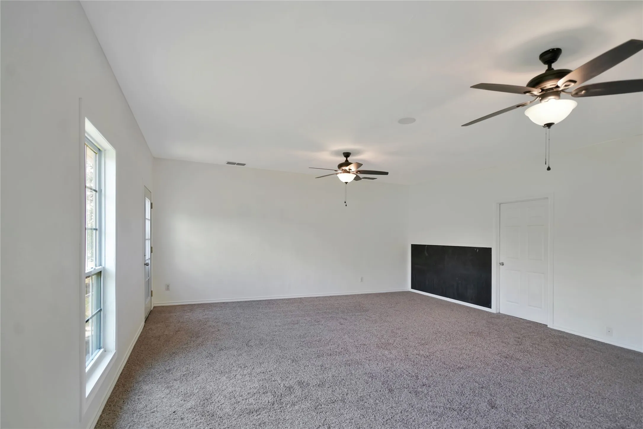 Single Family Residence For Sale in Van Zandt County , 2473 Vz County Road 2621, Wills Point, Texas 75169, 4 Bedroom, 3 Bathroom, Garage spaces, 3,072 Sqft, built in 2003, mls#21382772, Real Estate Agent in Wills Point, Homes For Sale in Van Zandt county, Homes For Sale in Wills Point, Realtor in Wills Point Texas, Real Estate Brokerage Independent Realty Texas, Luminita Cordes Realtor