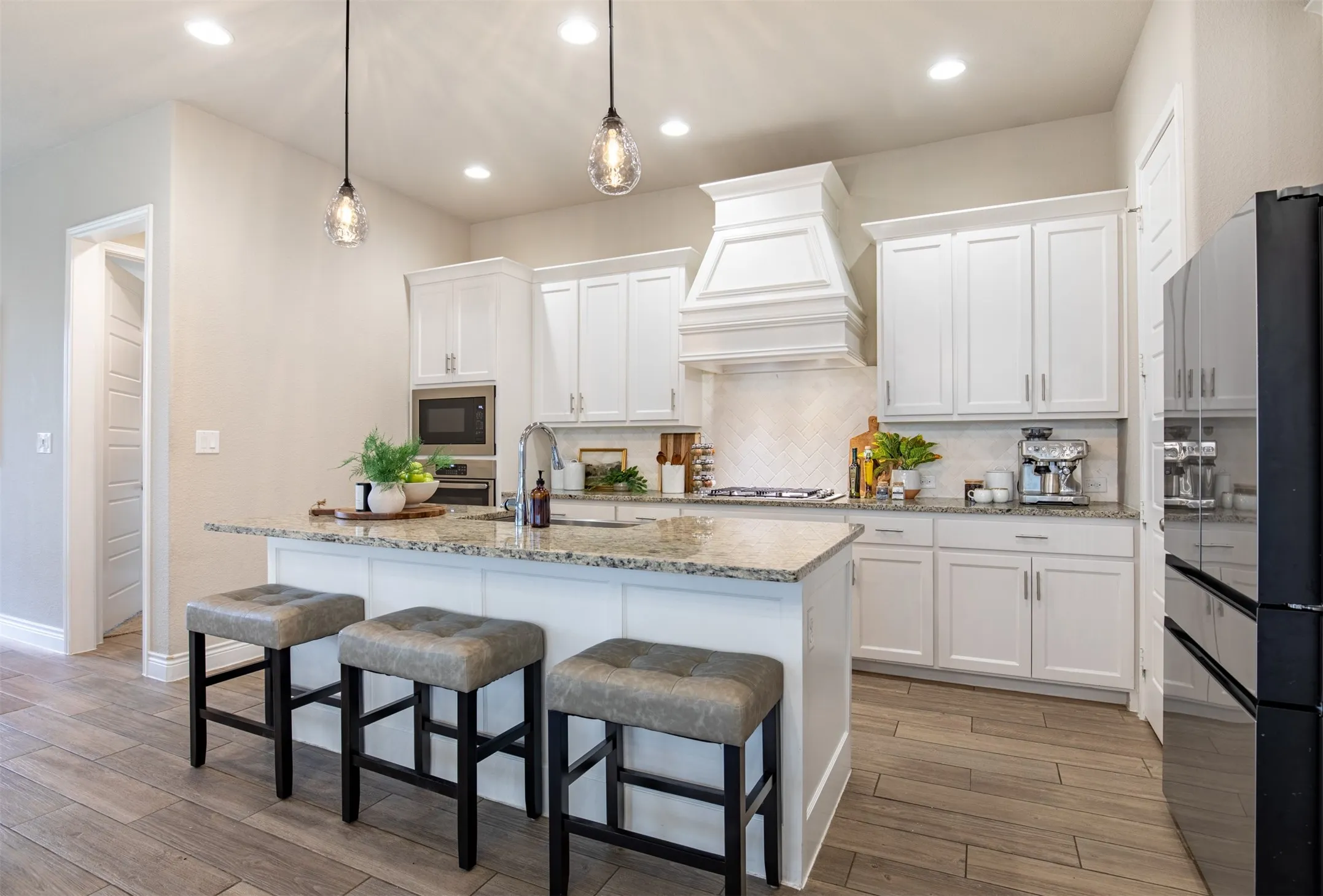 Single Family Residence For Sale in Collin County , 8620 Holliday Creek Way, Mc Kinney, Texas 75071, 4 Bedroom, 3 Bathroom, 2 Garage spaces, 2,223 Sqft, built in 2018, mls#21382664, Real Estate Agent in Mc Kinney, Homes For Sale in Collin county, Homes For Sale in Mc Kinney, Realtor in Mc Kinney Texas, Real Estate Brokerage Independent Realty Texas, Luminita Cordes Realtor