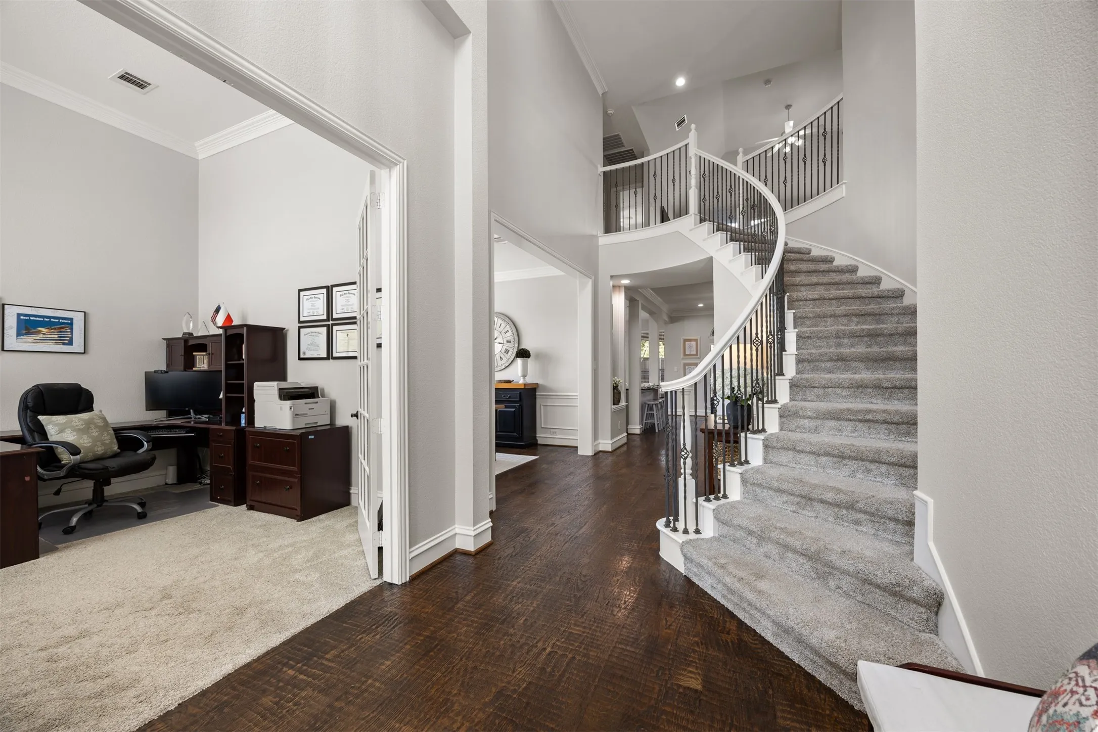 What a showstopper! Such a grand entrance to this fabulous home!