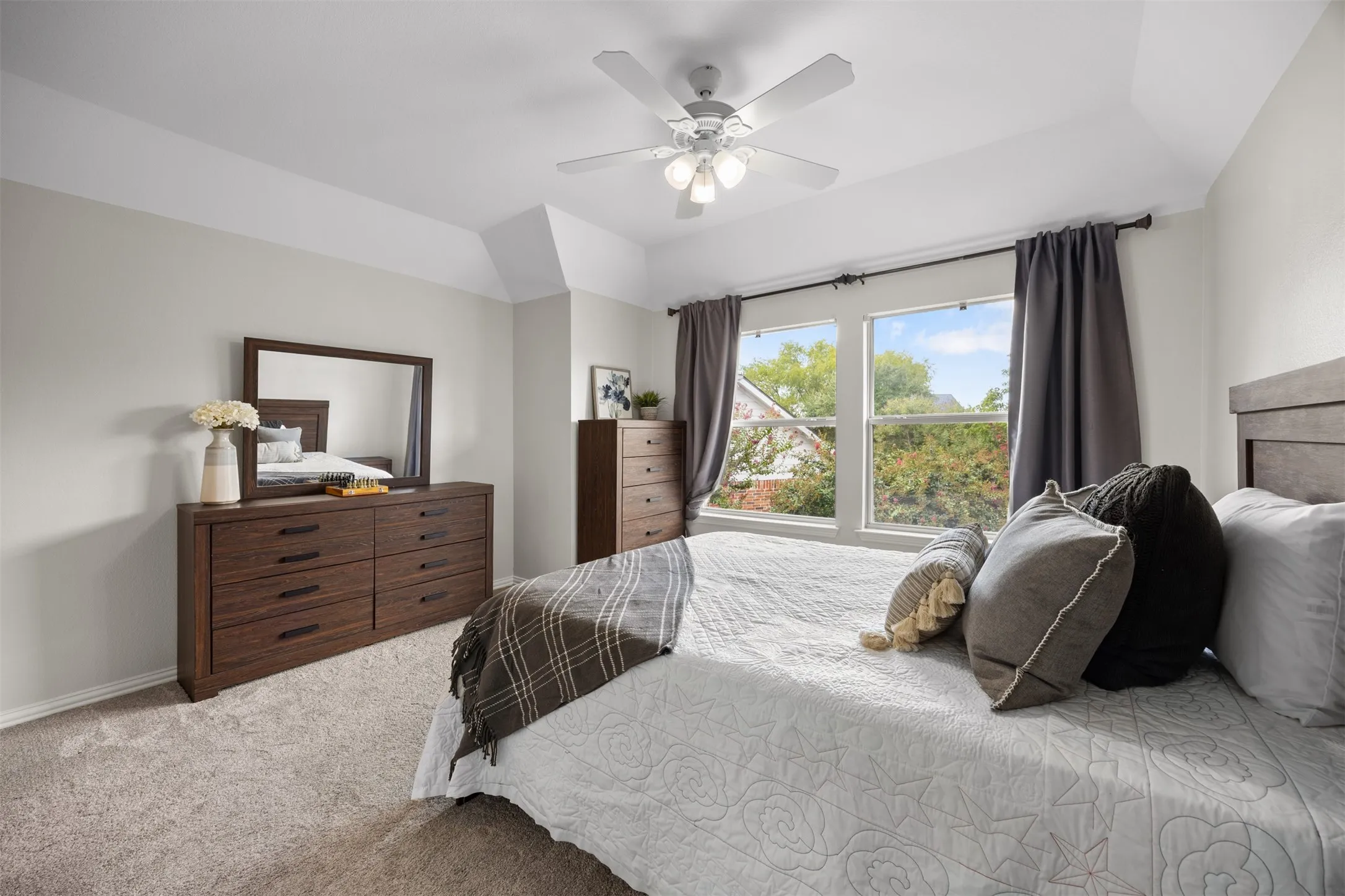Such a spacious secondary bedroom connected to the Jack & Jill bath with a huge closet!
