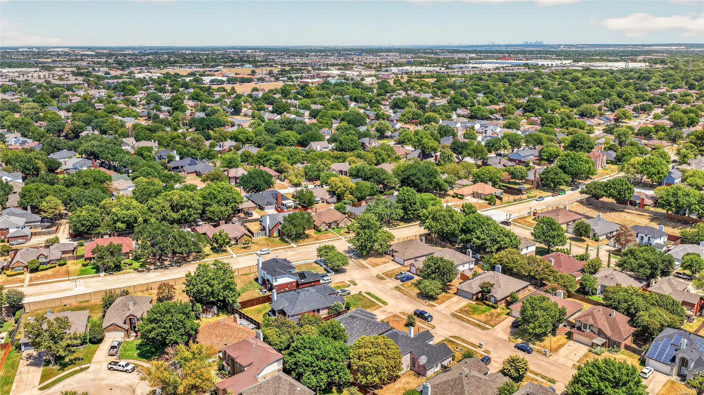 Single Family Residence For Sale in Tarrant County , 4309 Grason Drive, Grand Prairie, Texas 75052, 3 Bedroom, 2 Bathroom, 2 Garage spaces, 1,523 Sqft, built in 1990, mls#21382781, Real Estate Agent in Grand Prairie, Homes For Sale in Tarrant county, Homes For Sale in Grand Prairie, Realtor in Grand Prairie Texas, Real Estate Brokerage Independent Realty Texas, Luminita Cordes Realtor